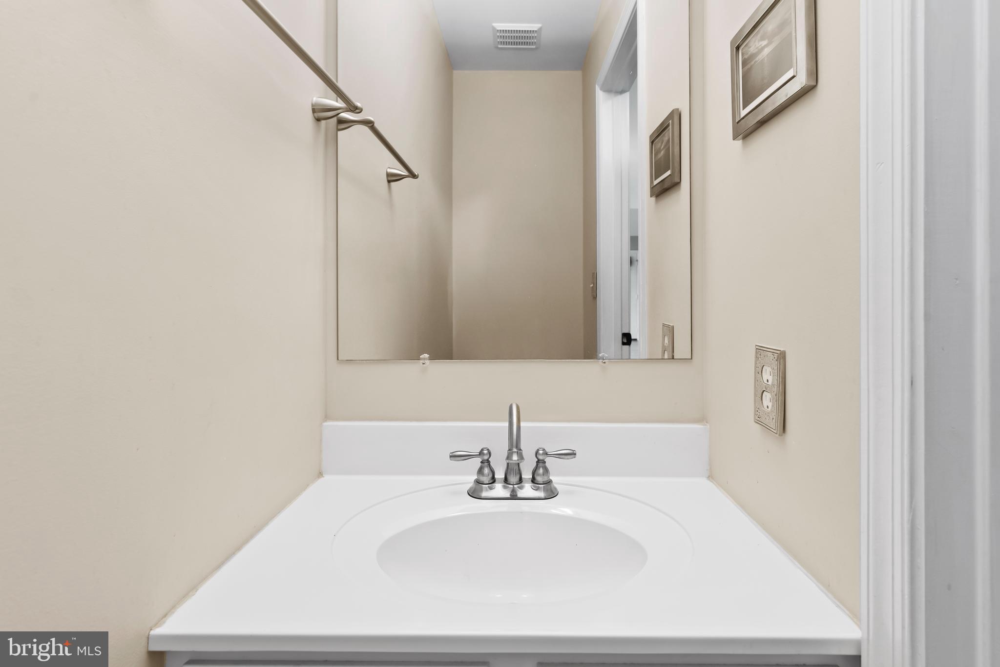 HOLLY HILLS - Residential