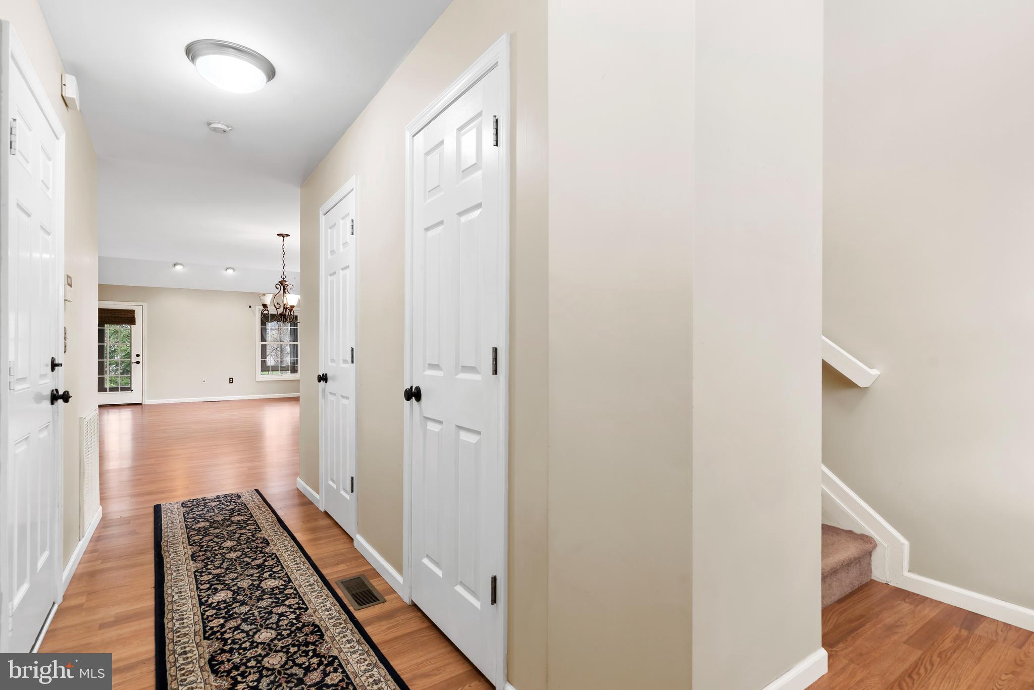 HOLLY HILLS - Residential