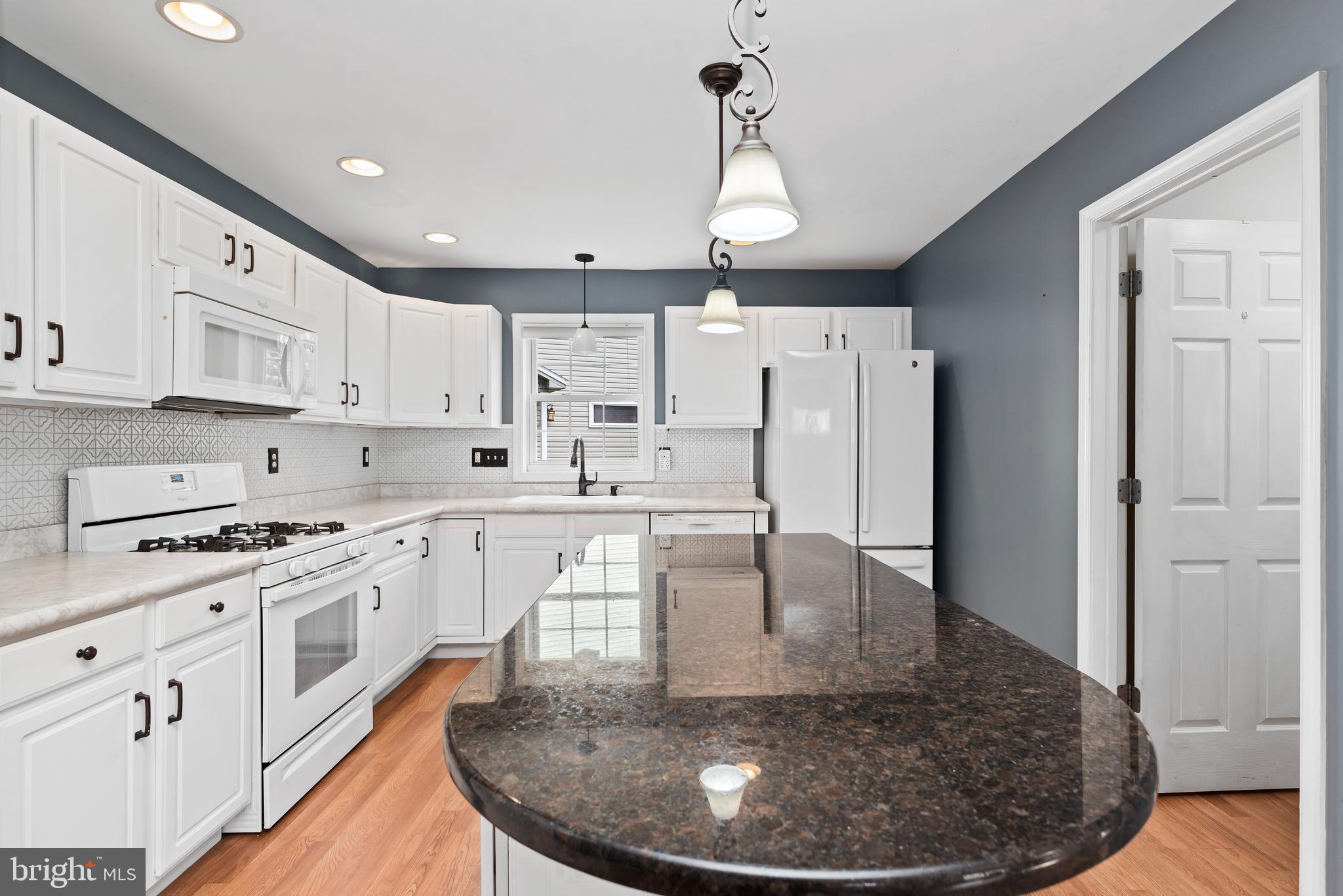 HOLLY HILLS - Residential