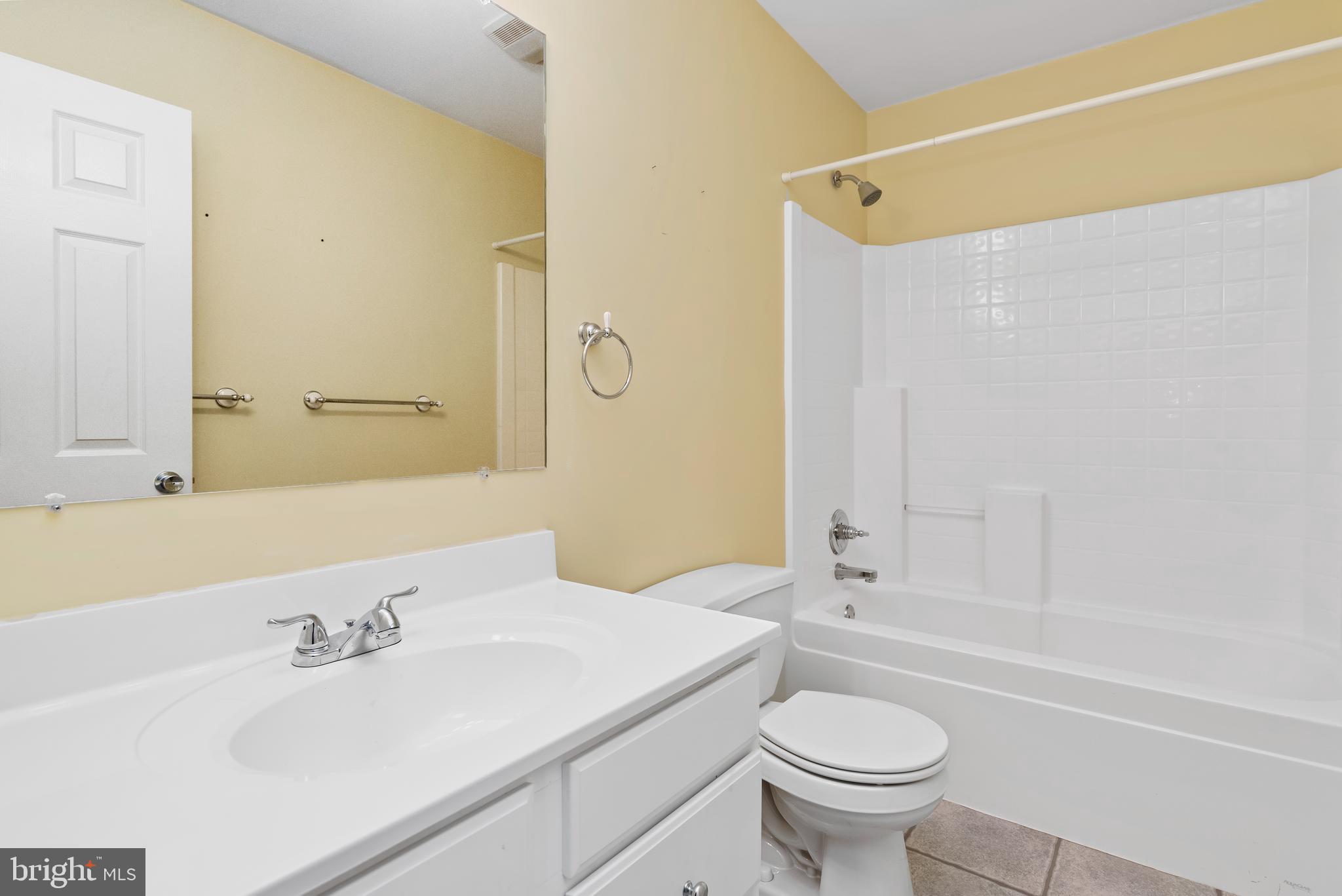 HOLLY HILLS - Residential