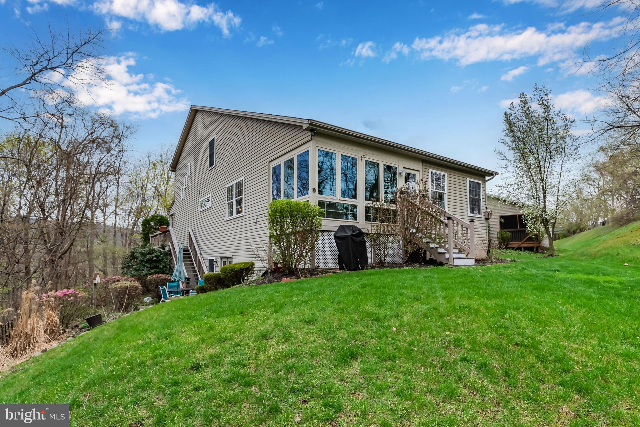 HOLLY HILLS - Residential