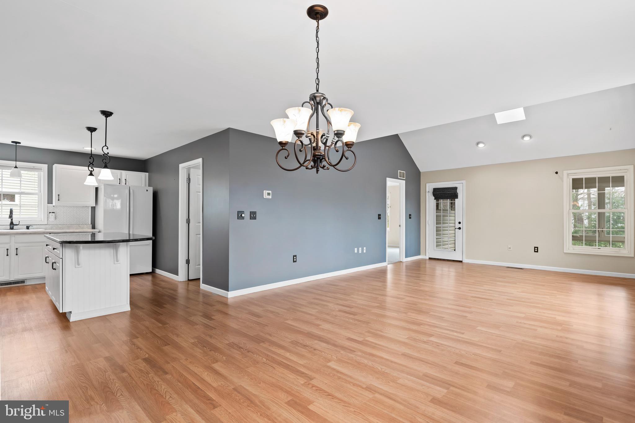 HOLLY HILLS - Residential