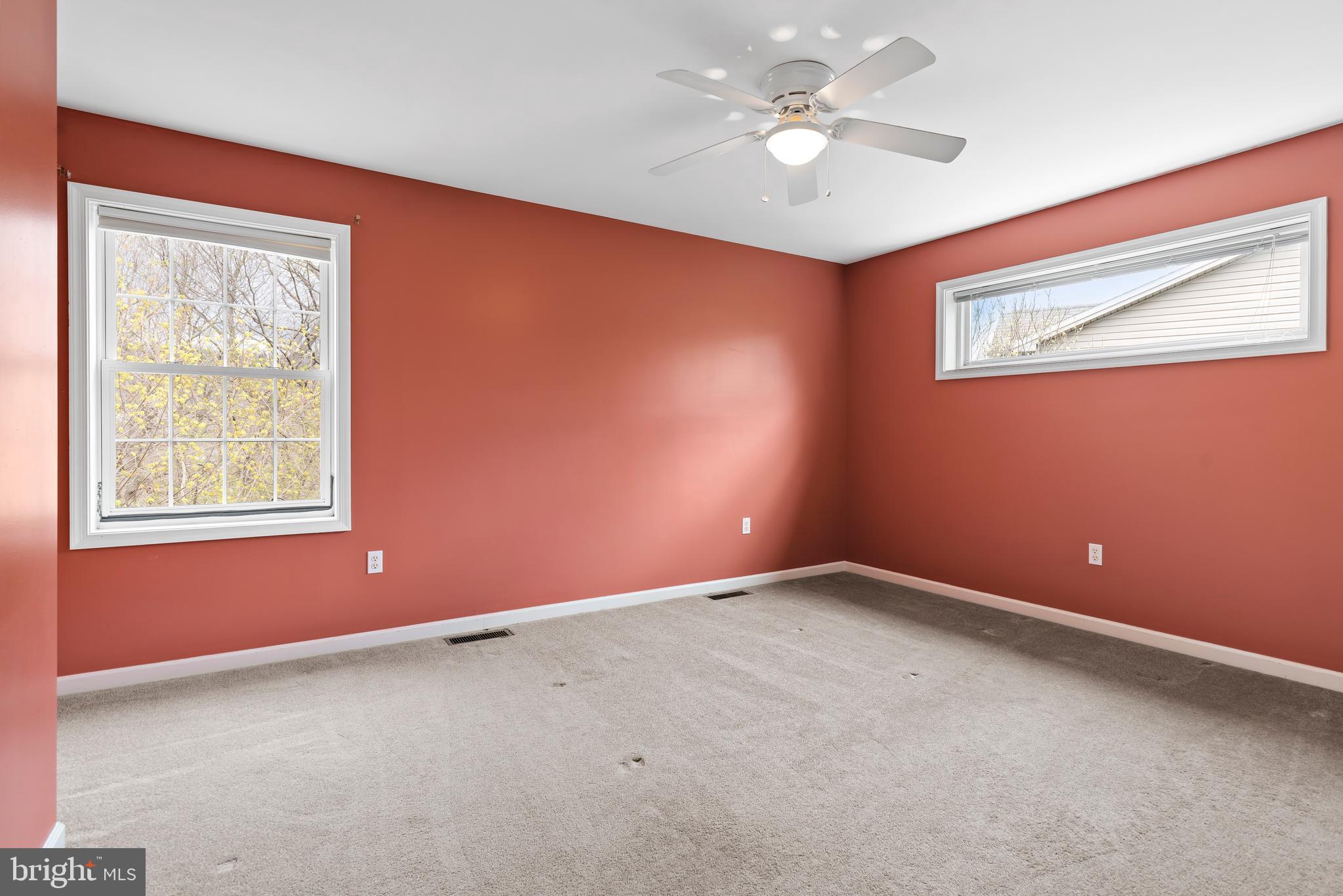 HOLLY HILLS - Residential