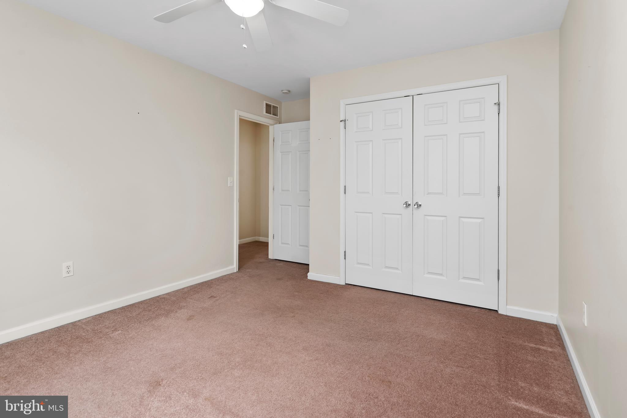 HOLLY HILLS - Residential