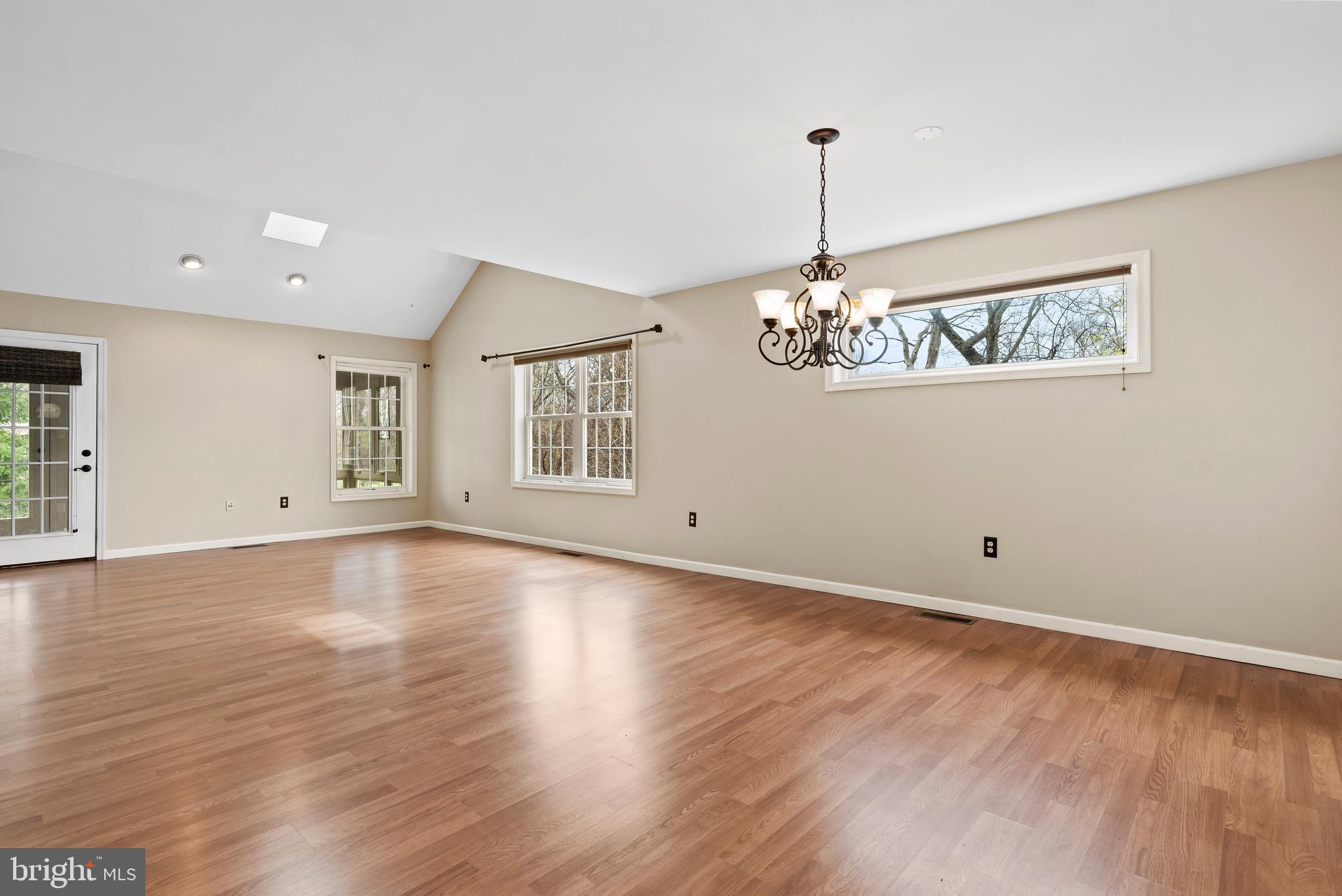 HOLLY HILLS - Residential