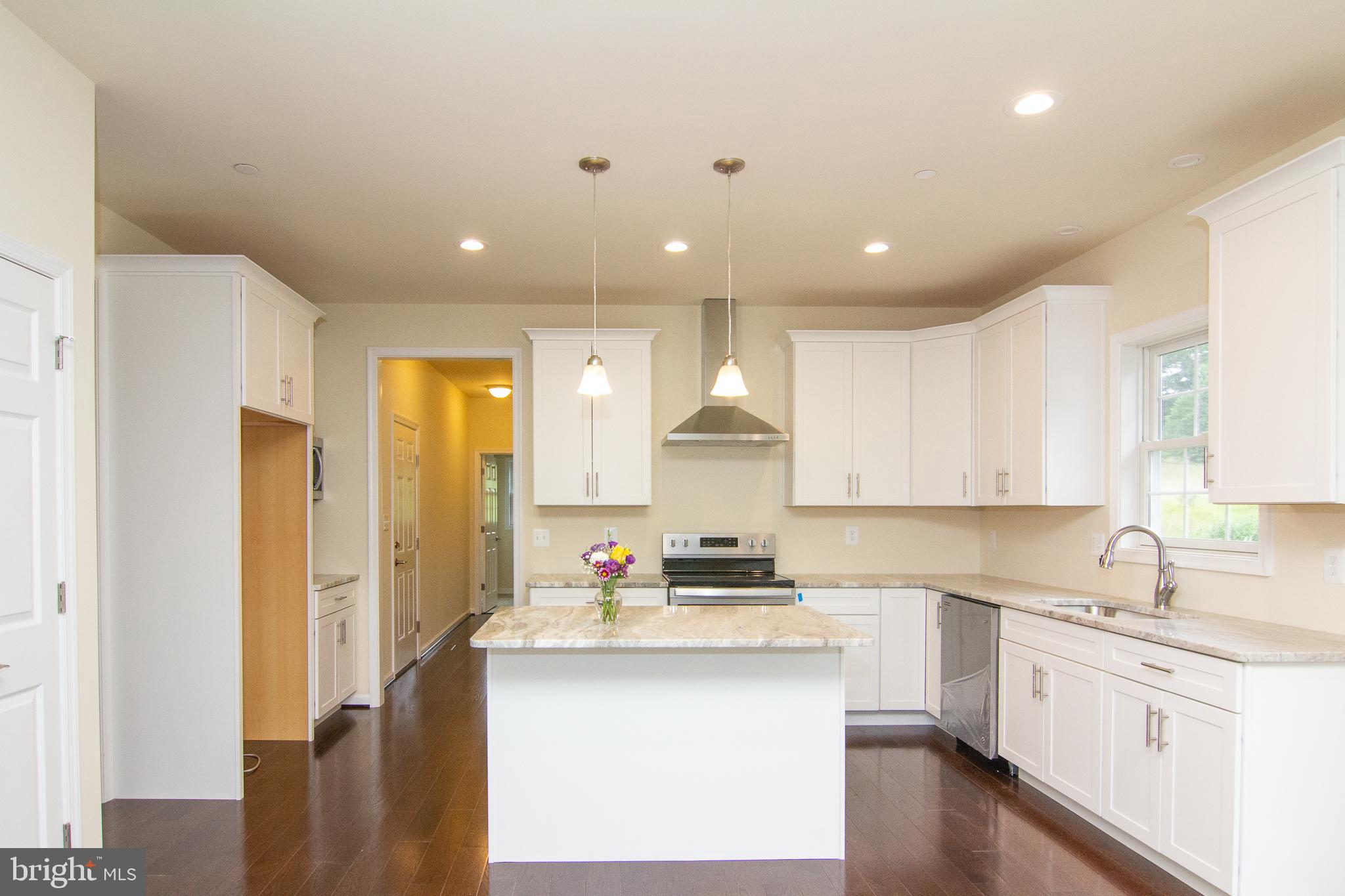 BLIZZARD HILL - Residential