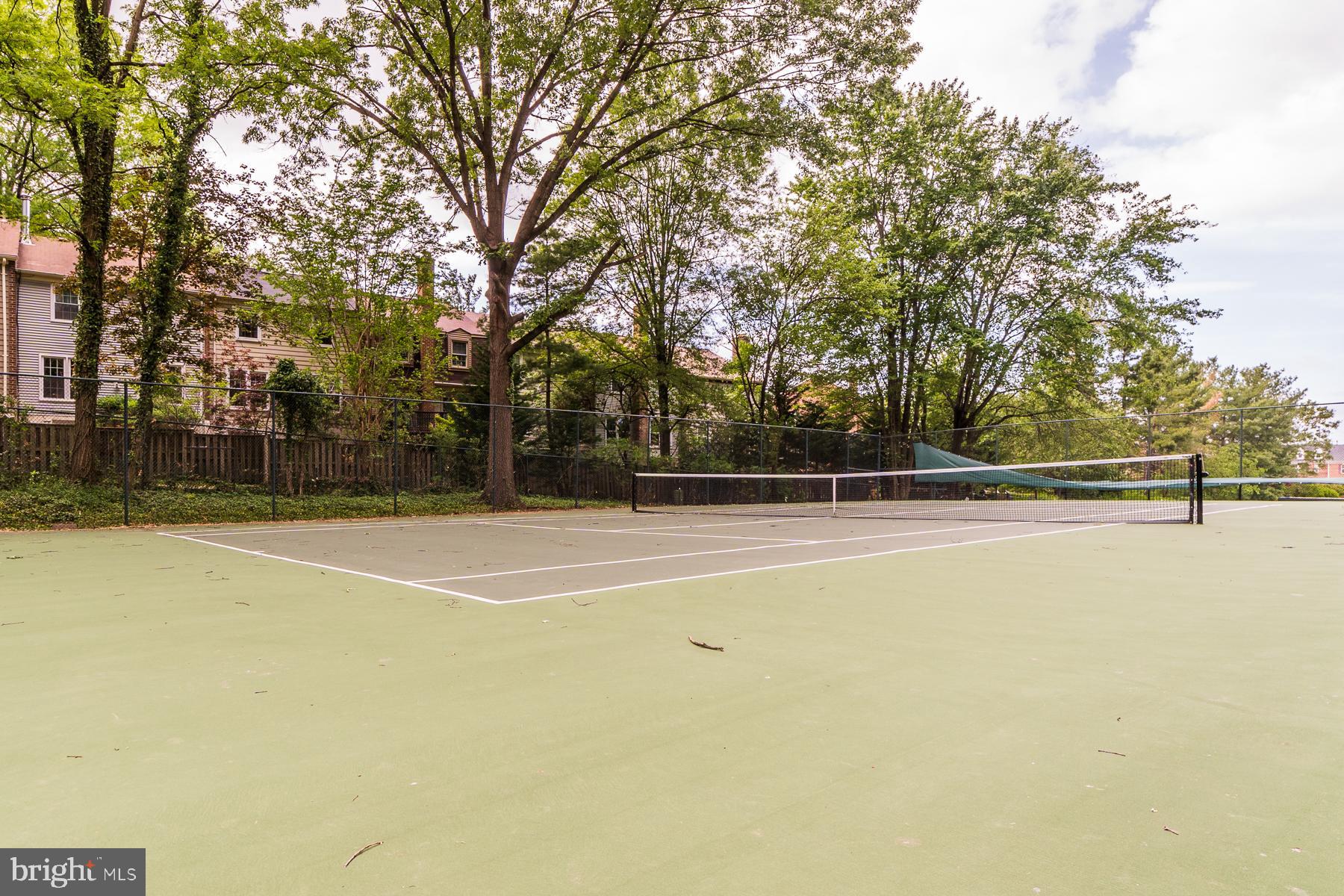 HUNTINGTON CLUB - Residential