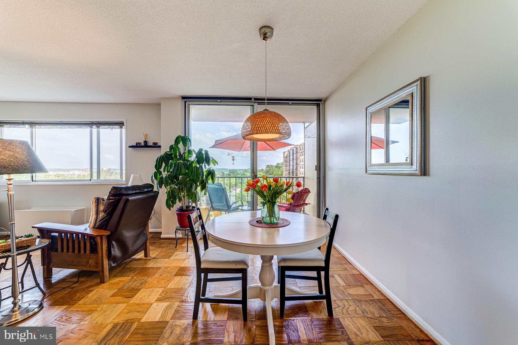 HUNTINGTON CLUB - Residential