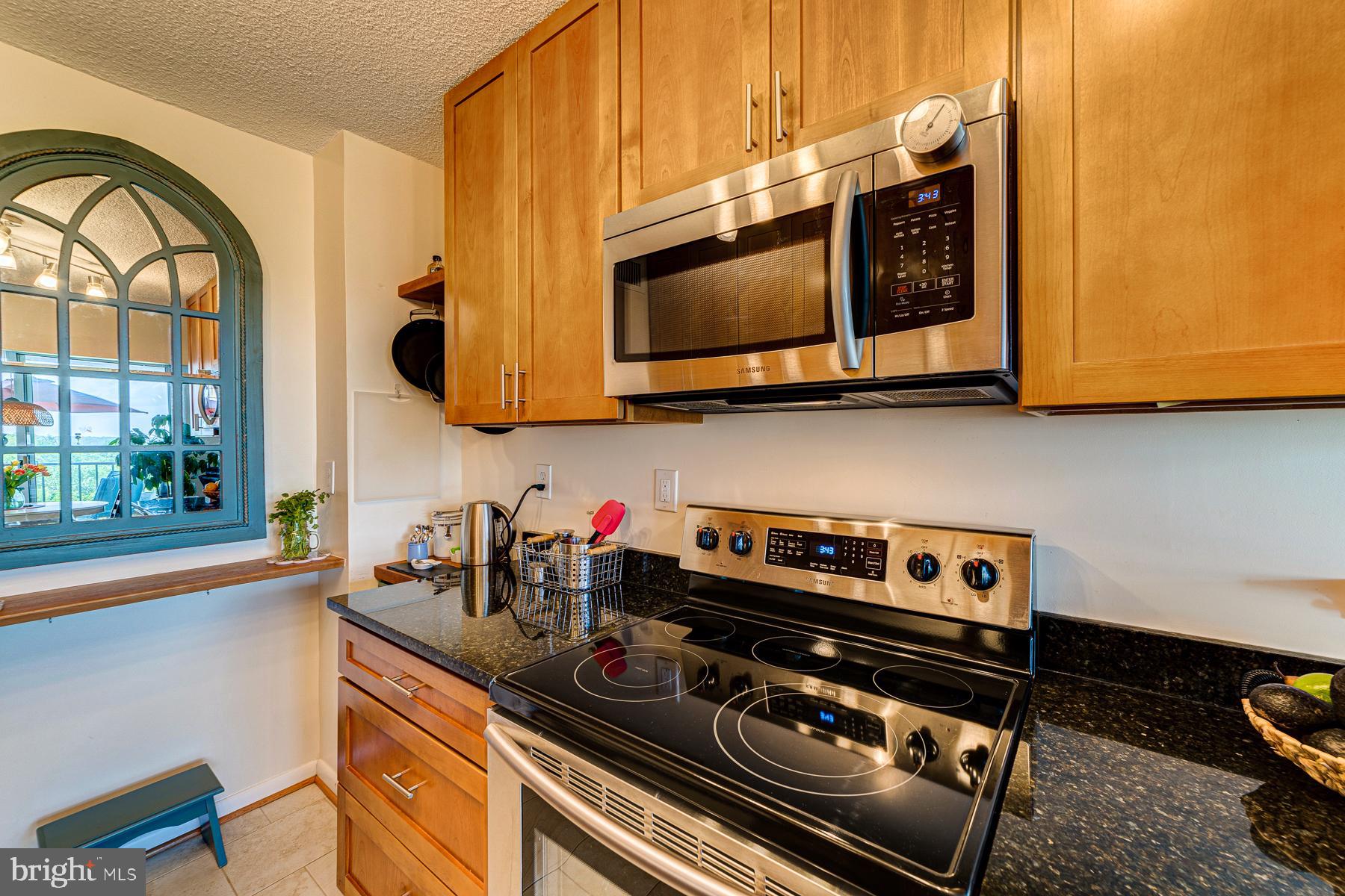 HUNTINGTON CLUB - Residential