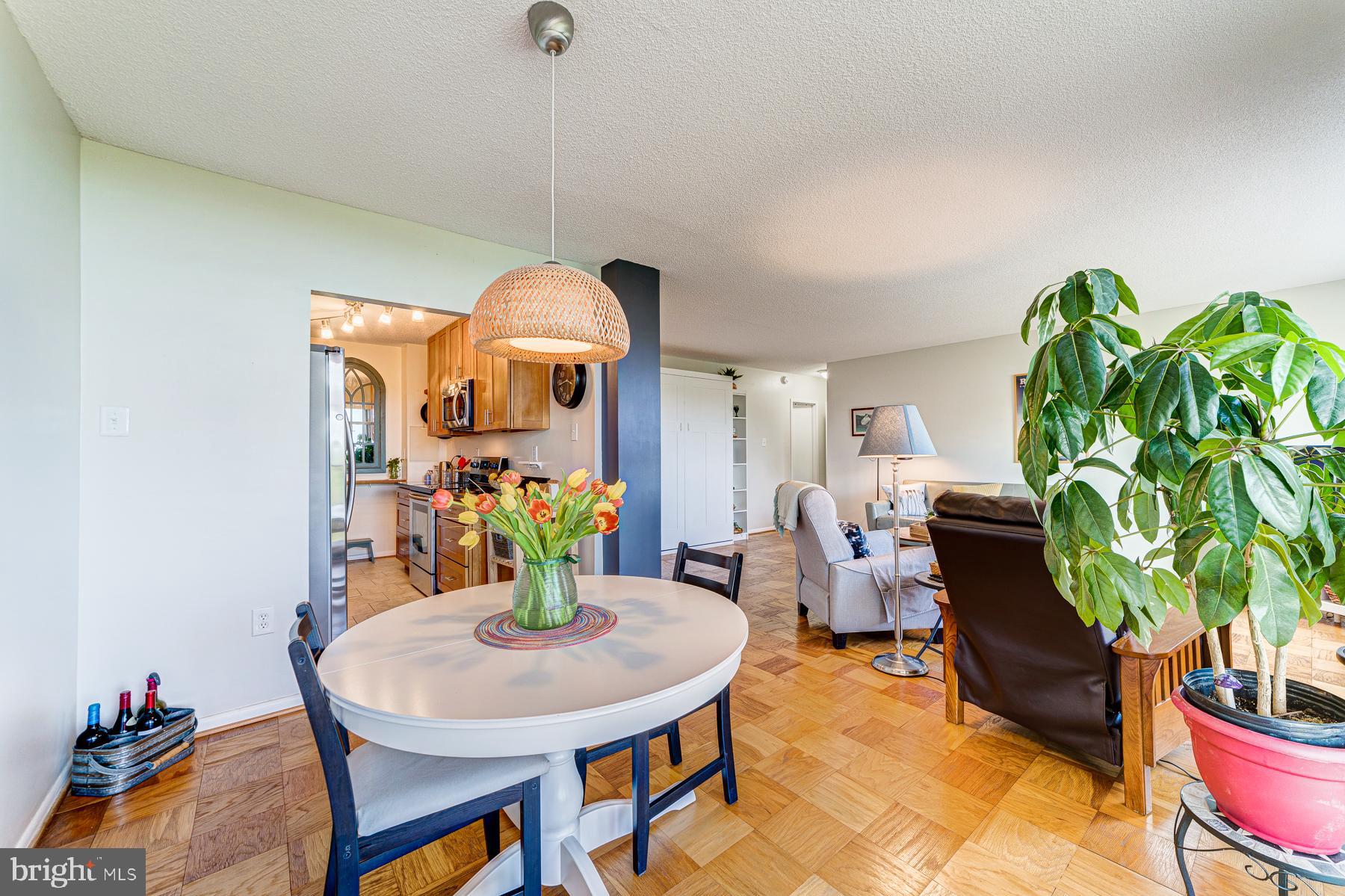 HUNTINGTON CLUB - Residential