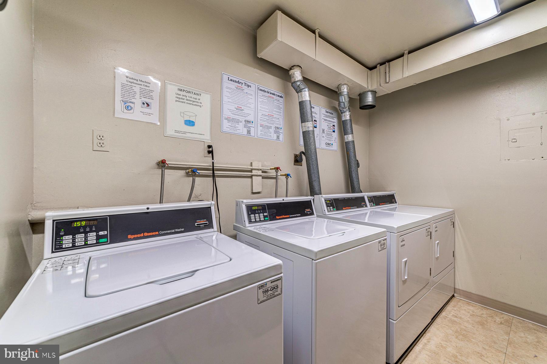 HUNTINGTON CLUB - Residential