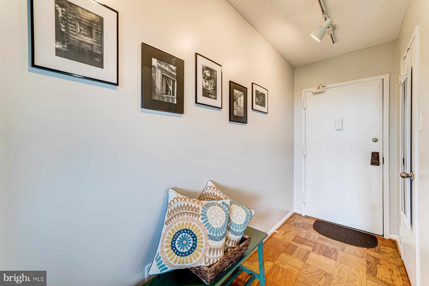 HUNTINGTON CLUB - Residential