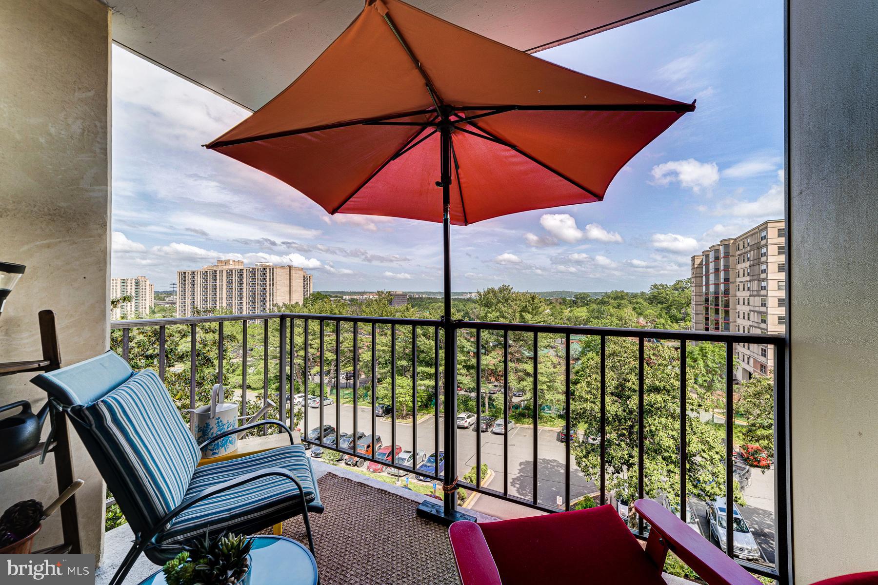 HUNTINGTON CLUB - Residential