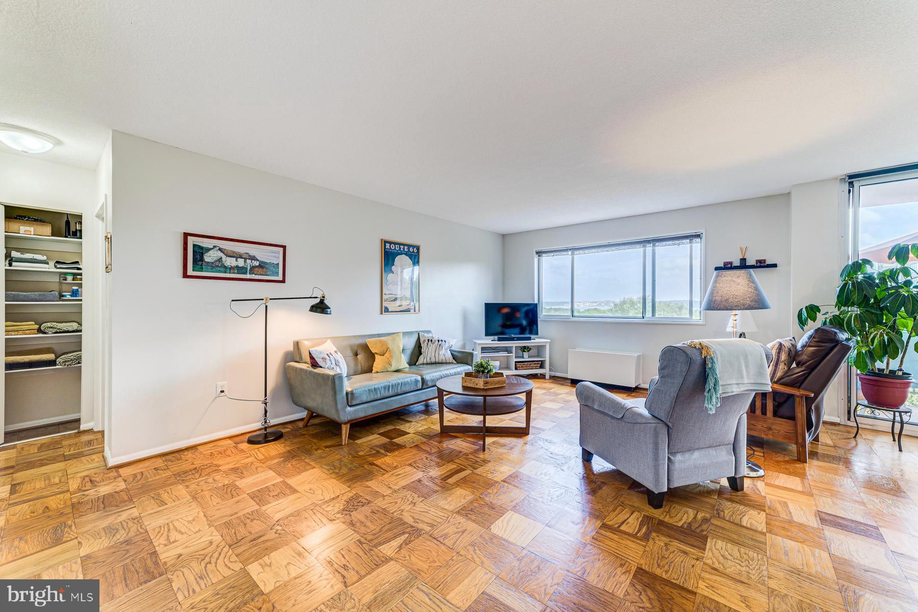 HUNTINGTON CLUB - Residential