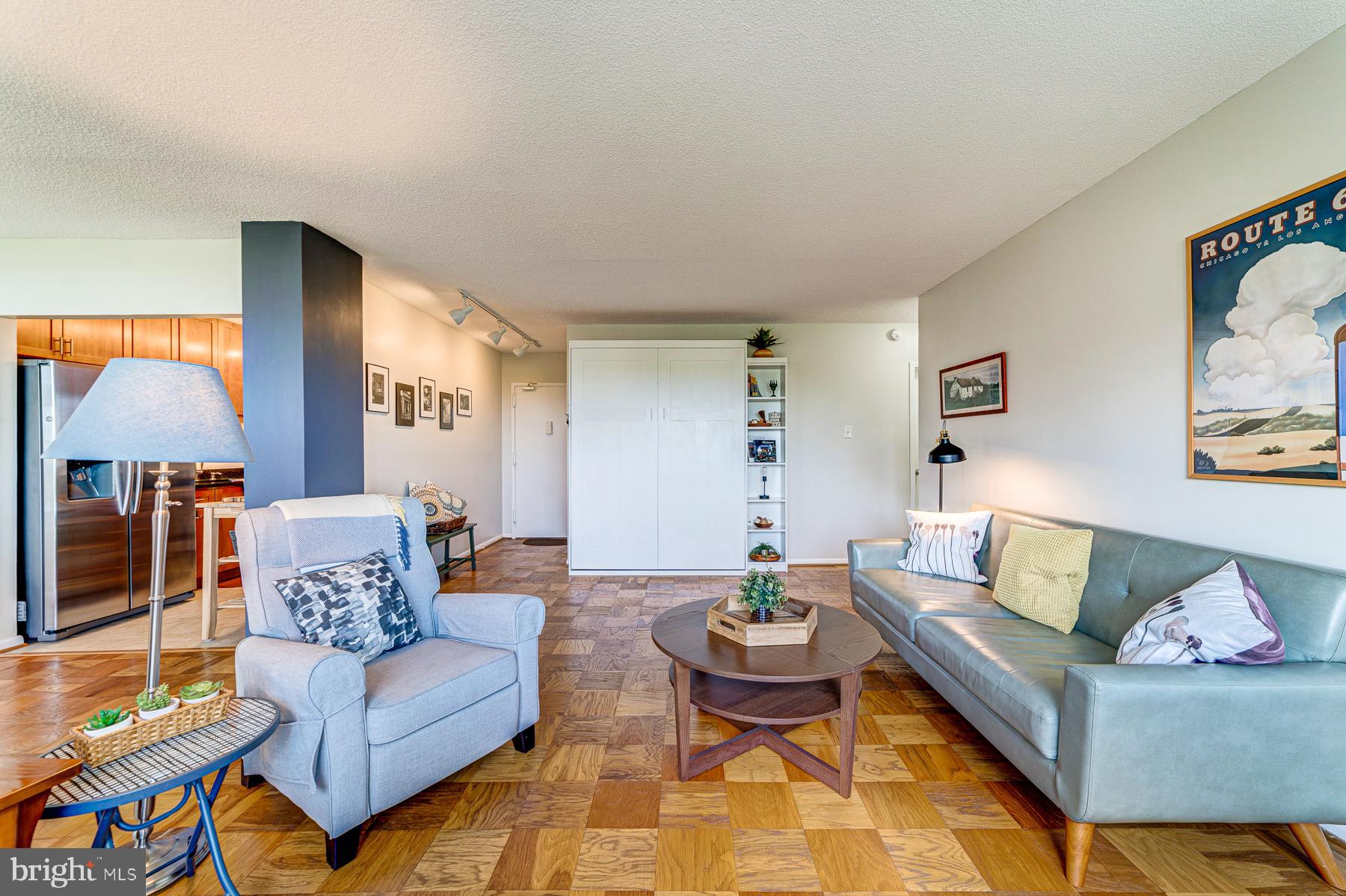 HUNTINGTON CLUB - Residential