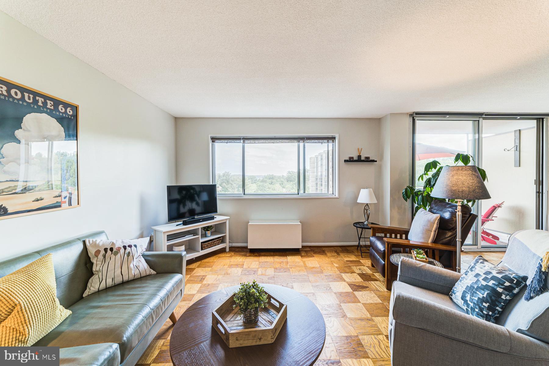 HUNTINGTON CLUB - Residential