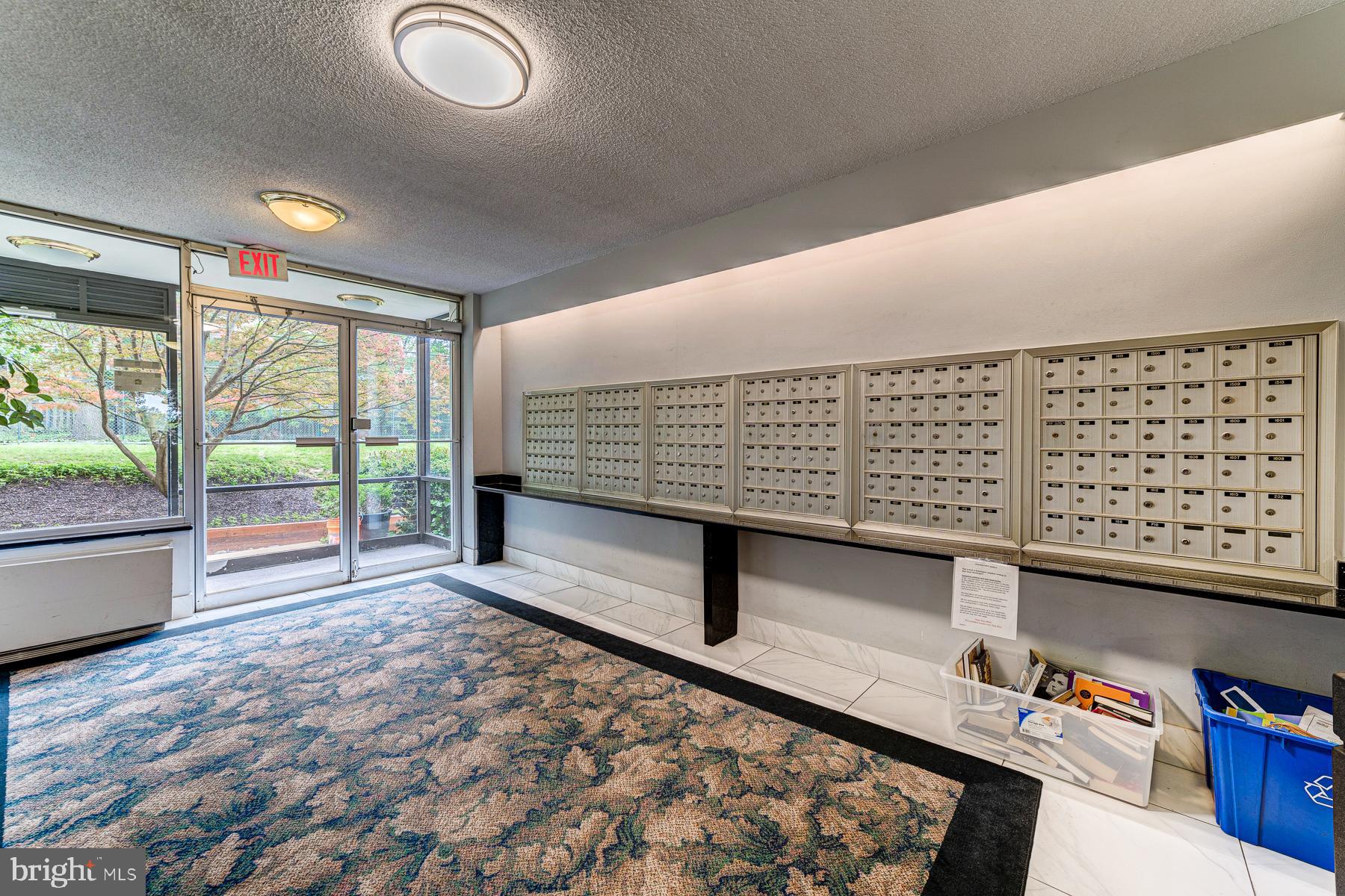 HUNTINGTON CLUB - Residential