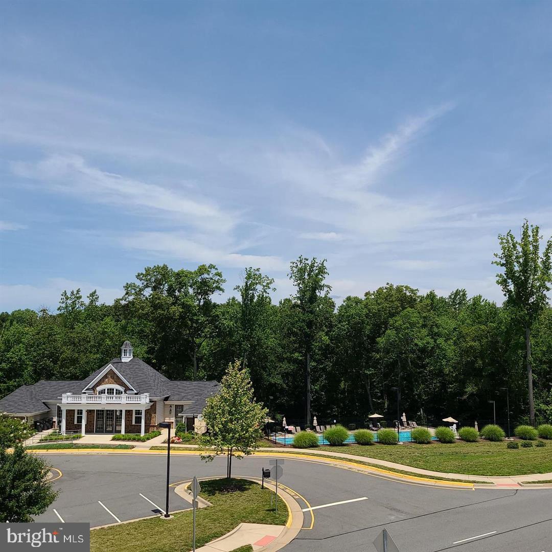 COLONIAL FORGE - Residential Lease