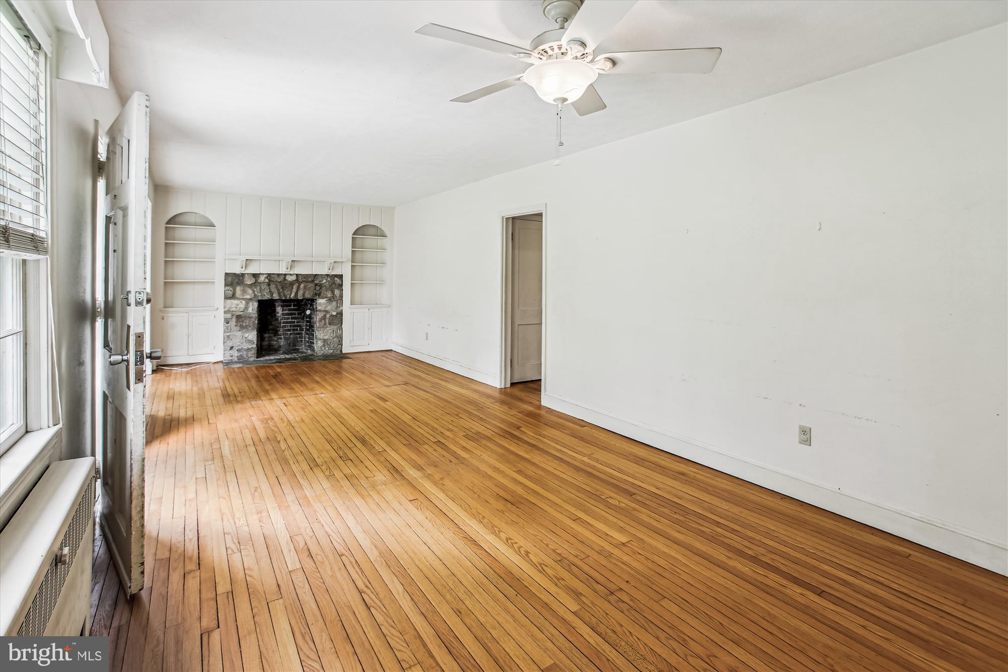 ACADEMY MANOR - Residential