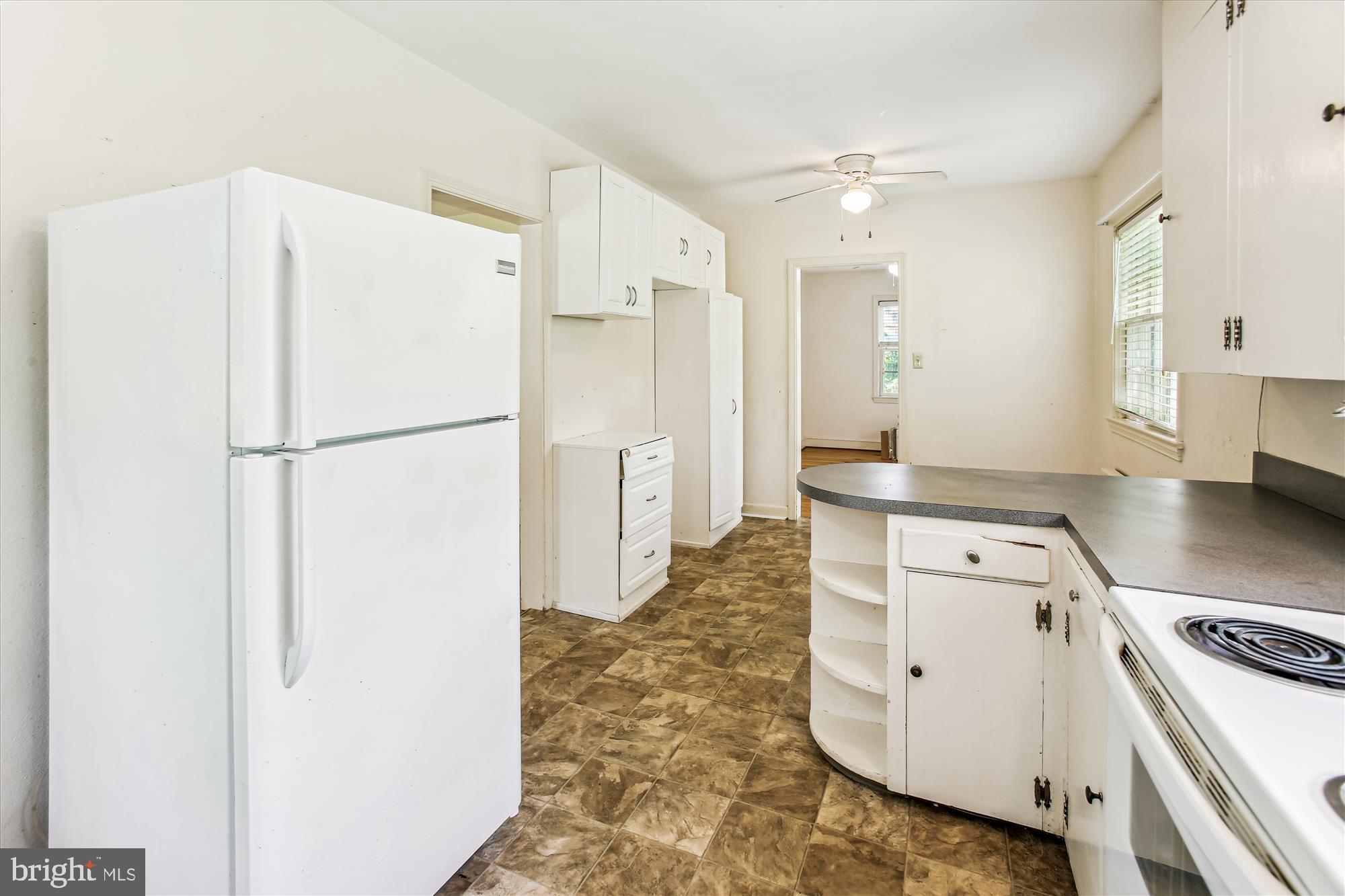 ACADEMY MANOR - Residential