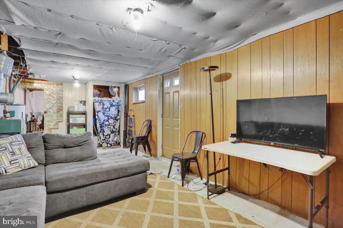 Hamburg, Pennsylvania 19526, United States, 3 Bedrooms Bedrooms, ,2 BathroomsBathrooms,Residential,Pending,115402