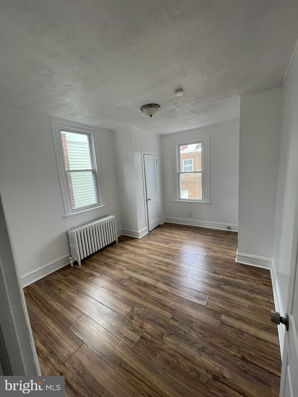 OXFORD CIRCLE - Residential