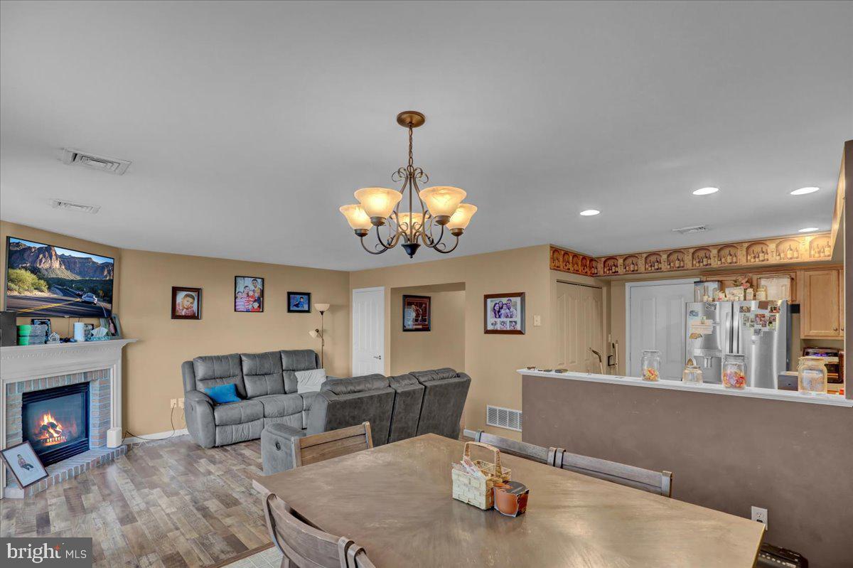 EAGLE VIEW ESTATES - Residential