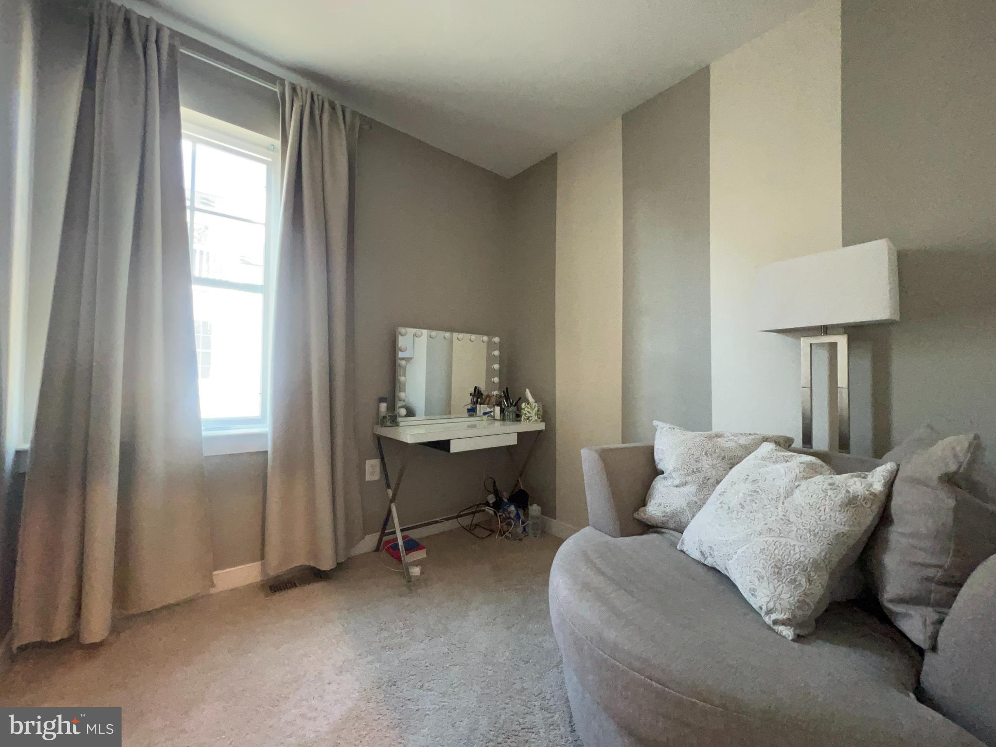 TOWSON - Residential