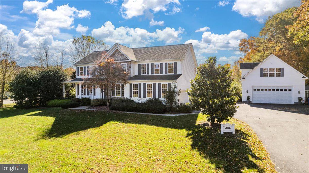 212 UPLAND LANE