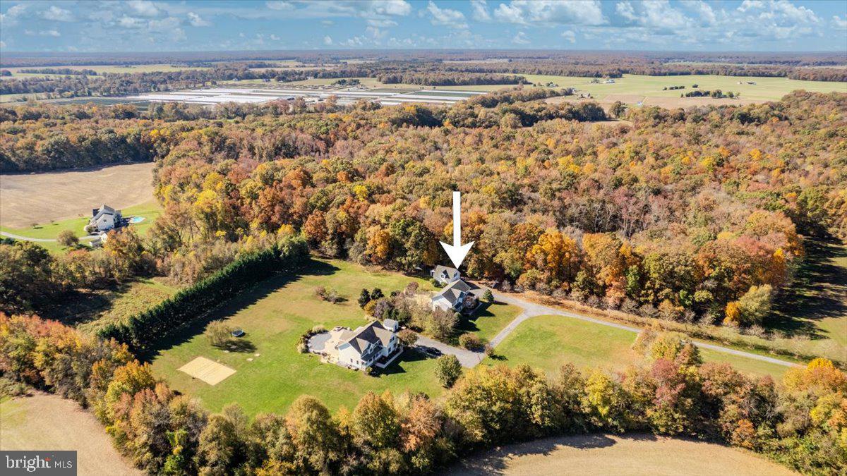 212 UPLAND LANE