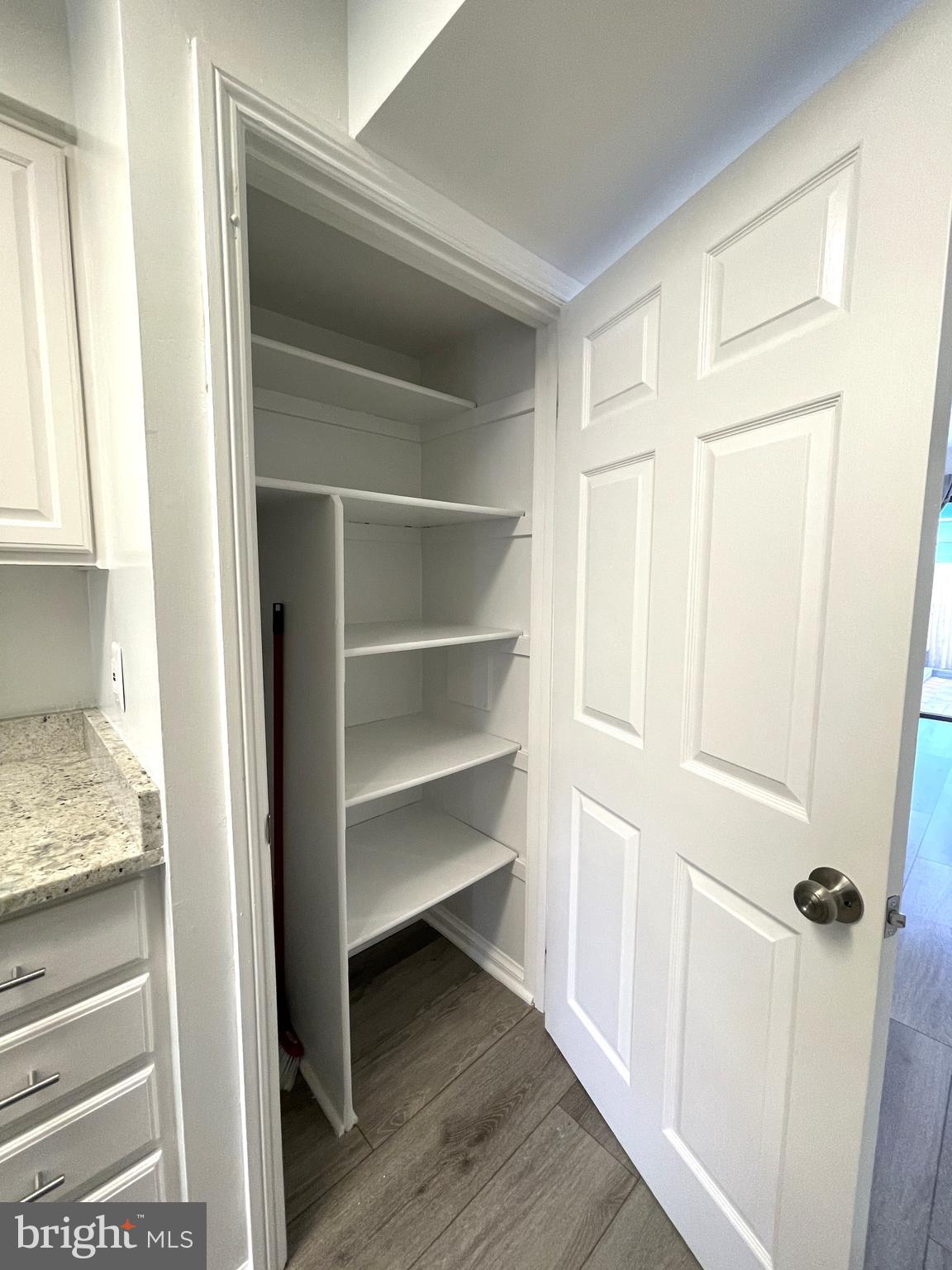 ROSSLYN MEWS - Residential Lease