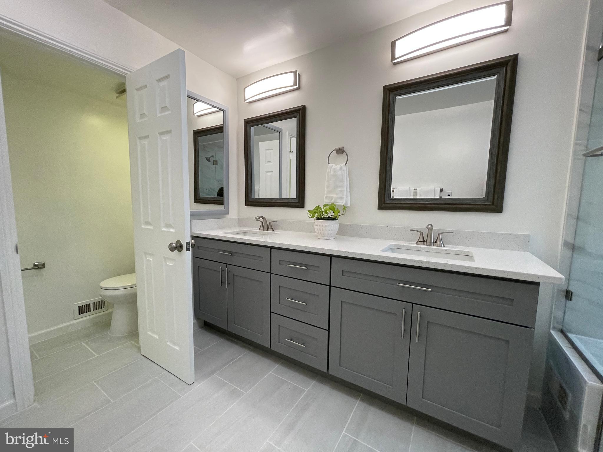 ROSSLYN MEWS - Residential Lease