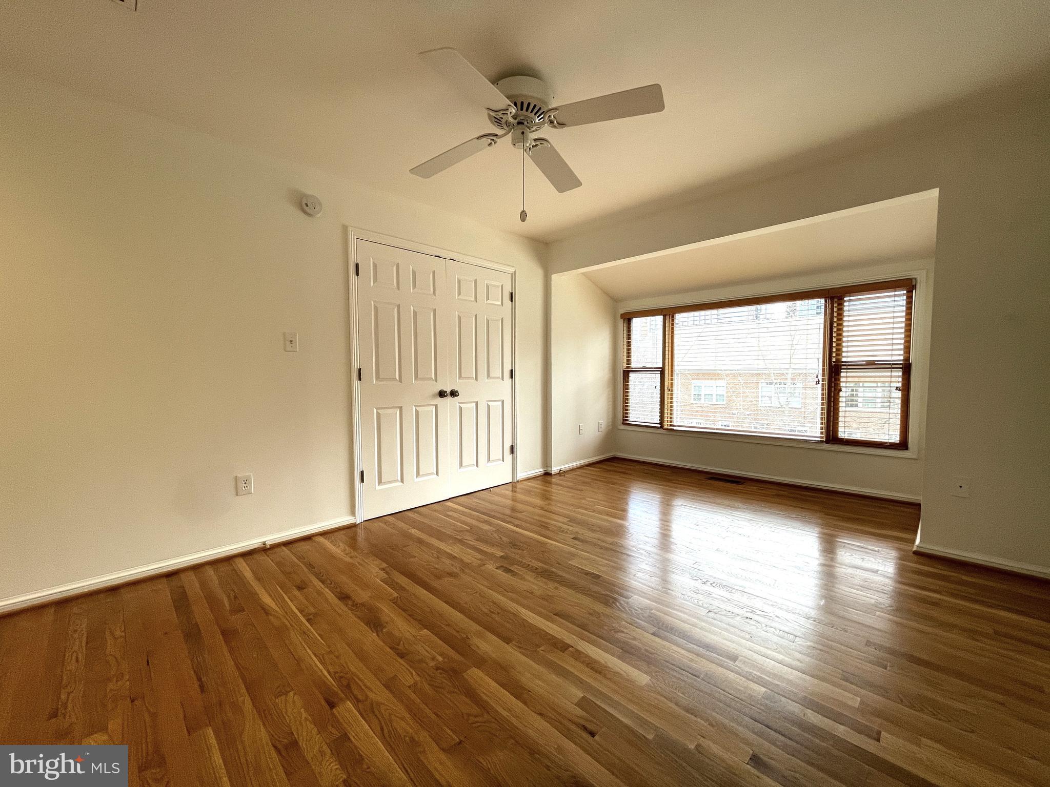 ROSSLYN MEWS - Residential Lease