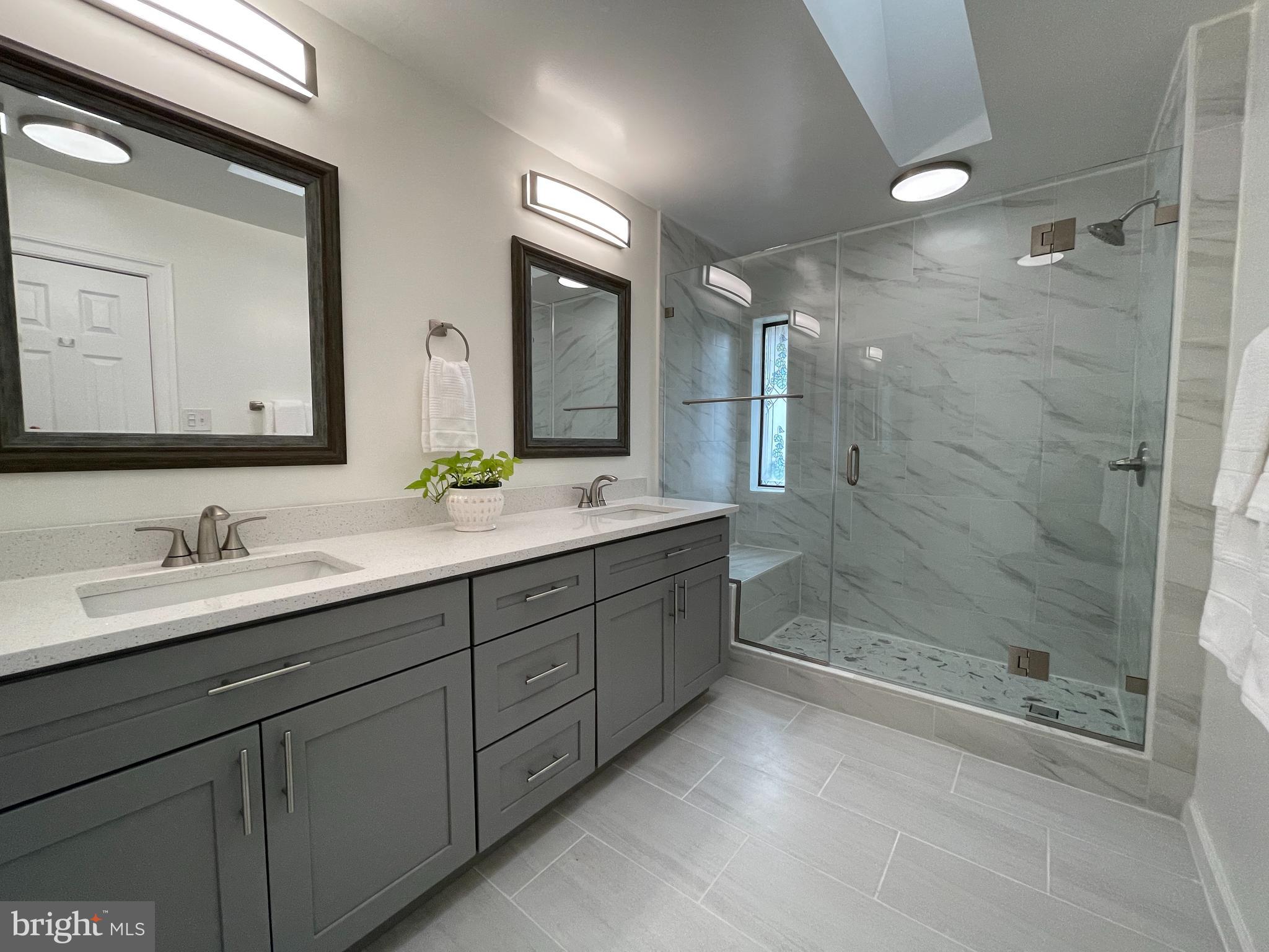 ROSSLYN MEWS - Residential Lease