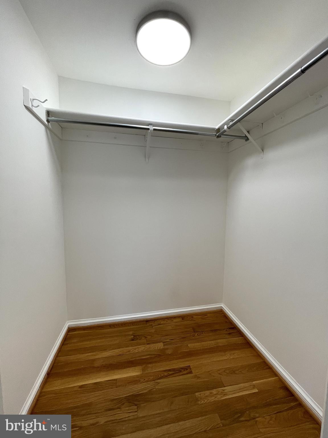 ROSSLYN MEWS - Residential Lease