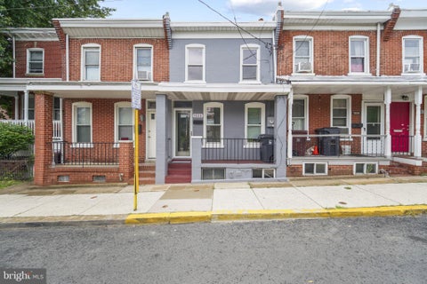 Townhouse For Sale - 1322 Maryland Avenue<br/> New Castle County, WILMINGTON, DE 19805