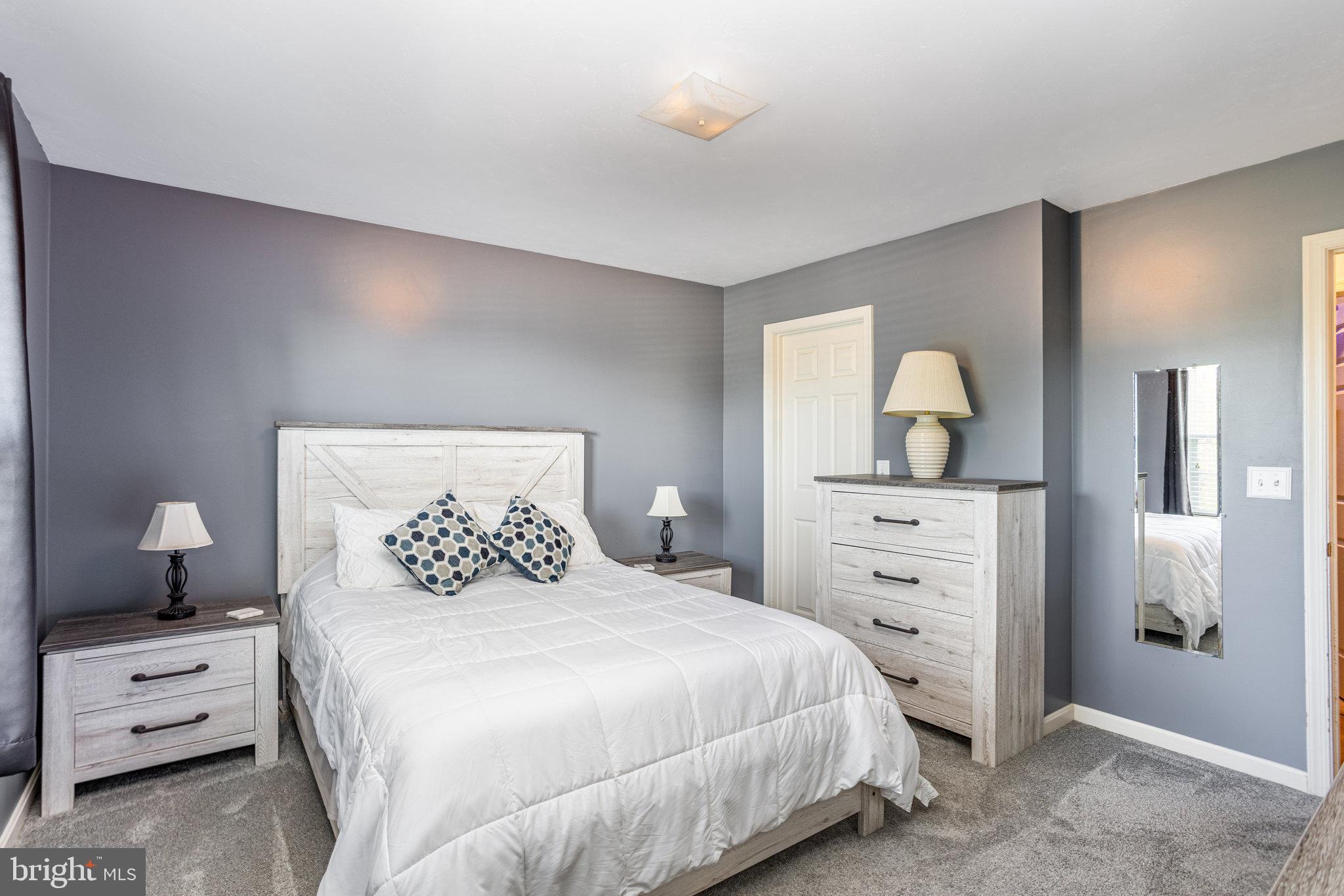 MCSHERRYSTOWN - Residential