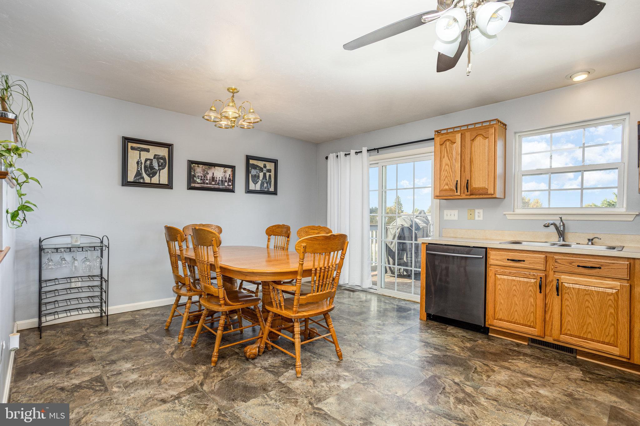 MCSHERRYSTOWN - Residential