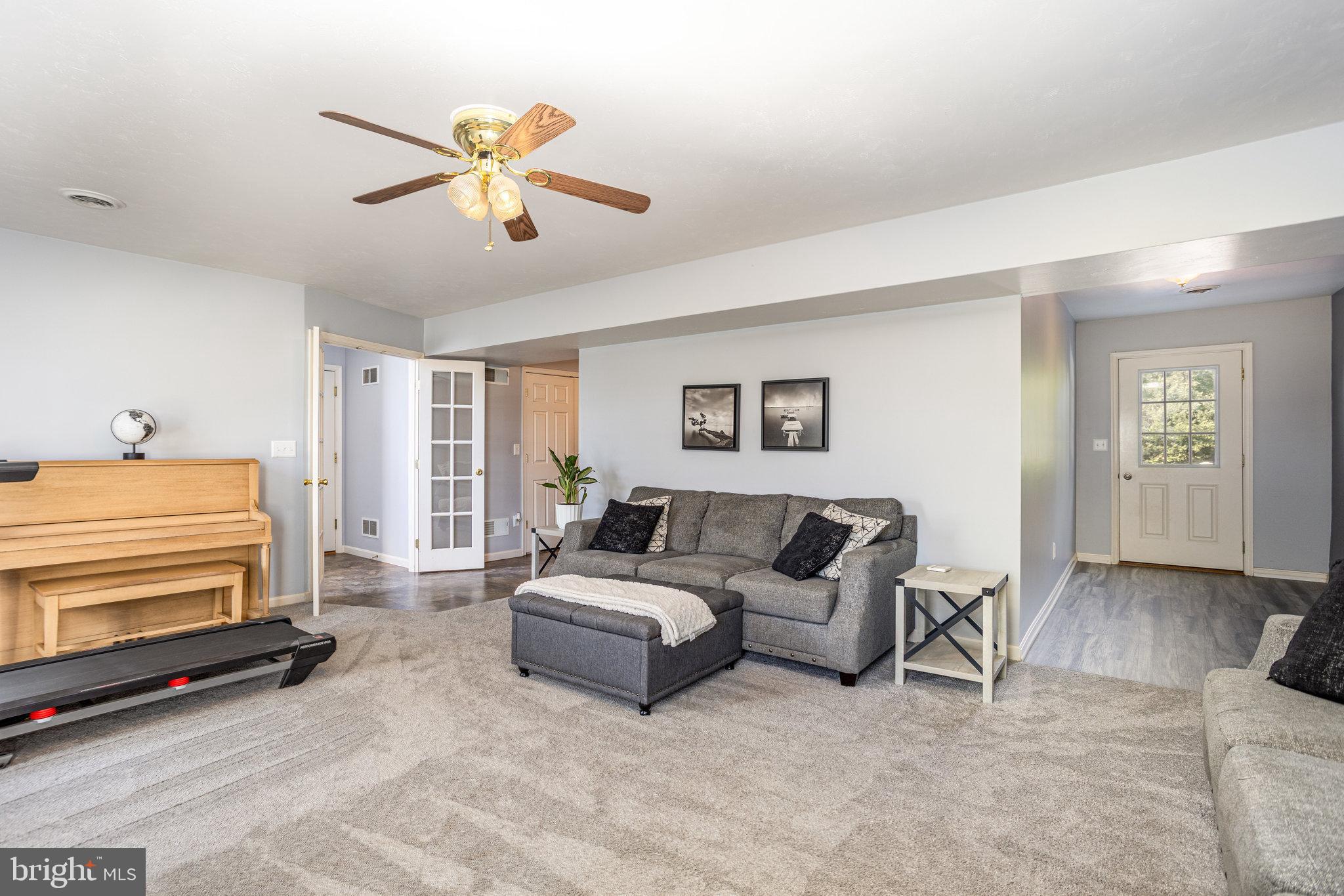 MCSHERRYSTOWN - Residential