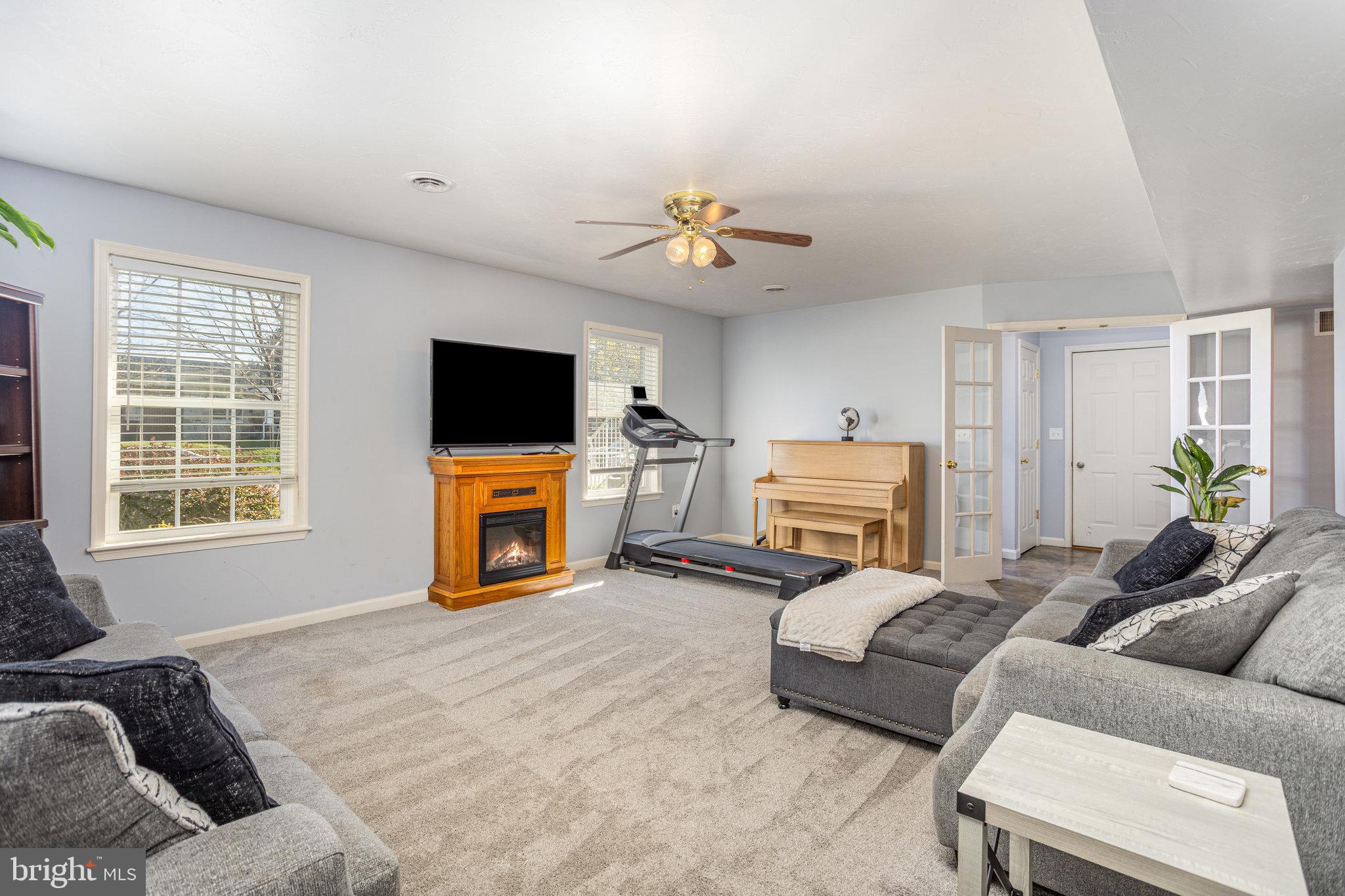 MCSHERRYSTOWN - Residential