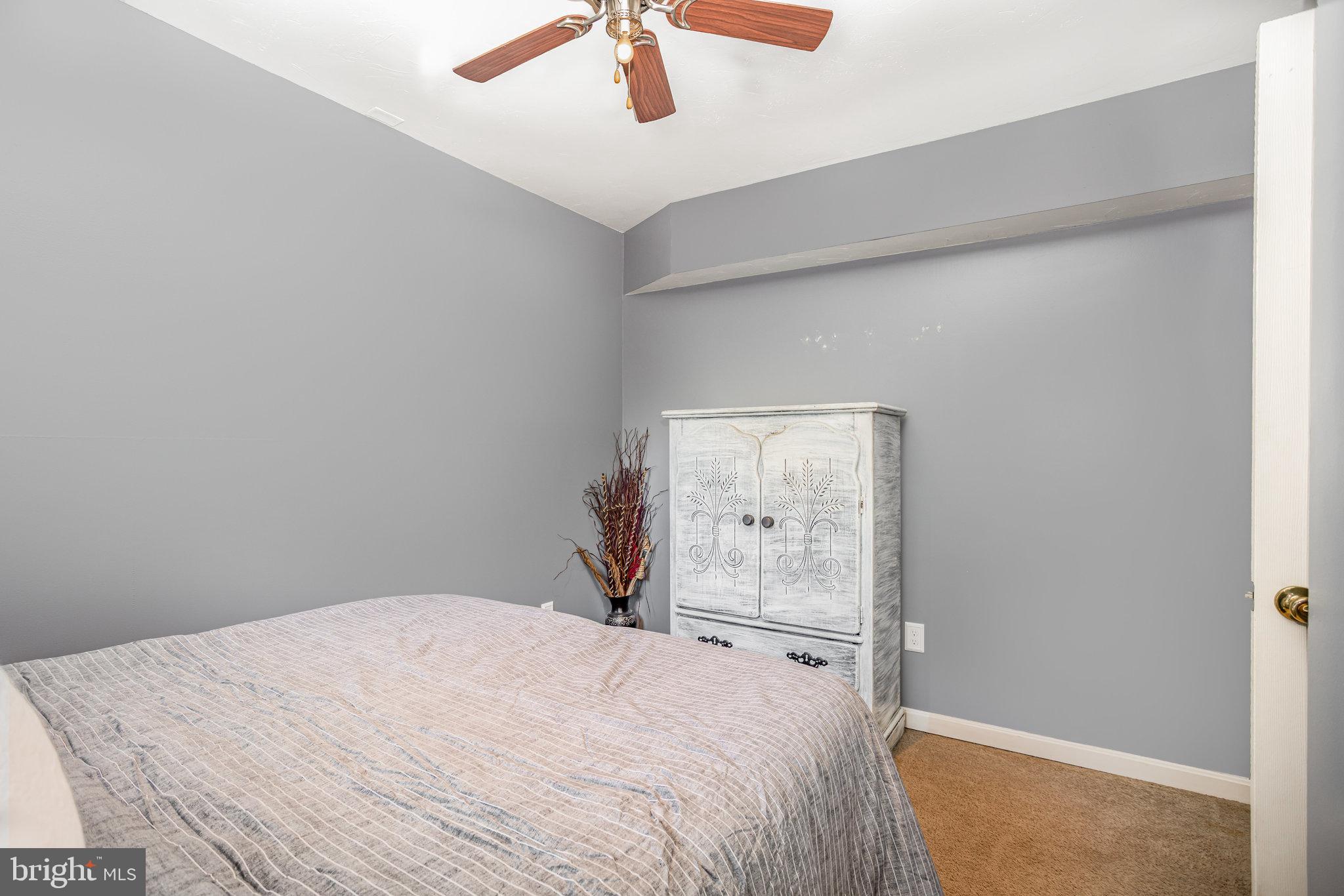 MCSHERRYSTOWN - Residential