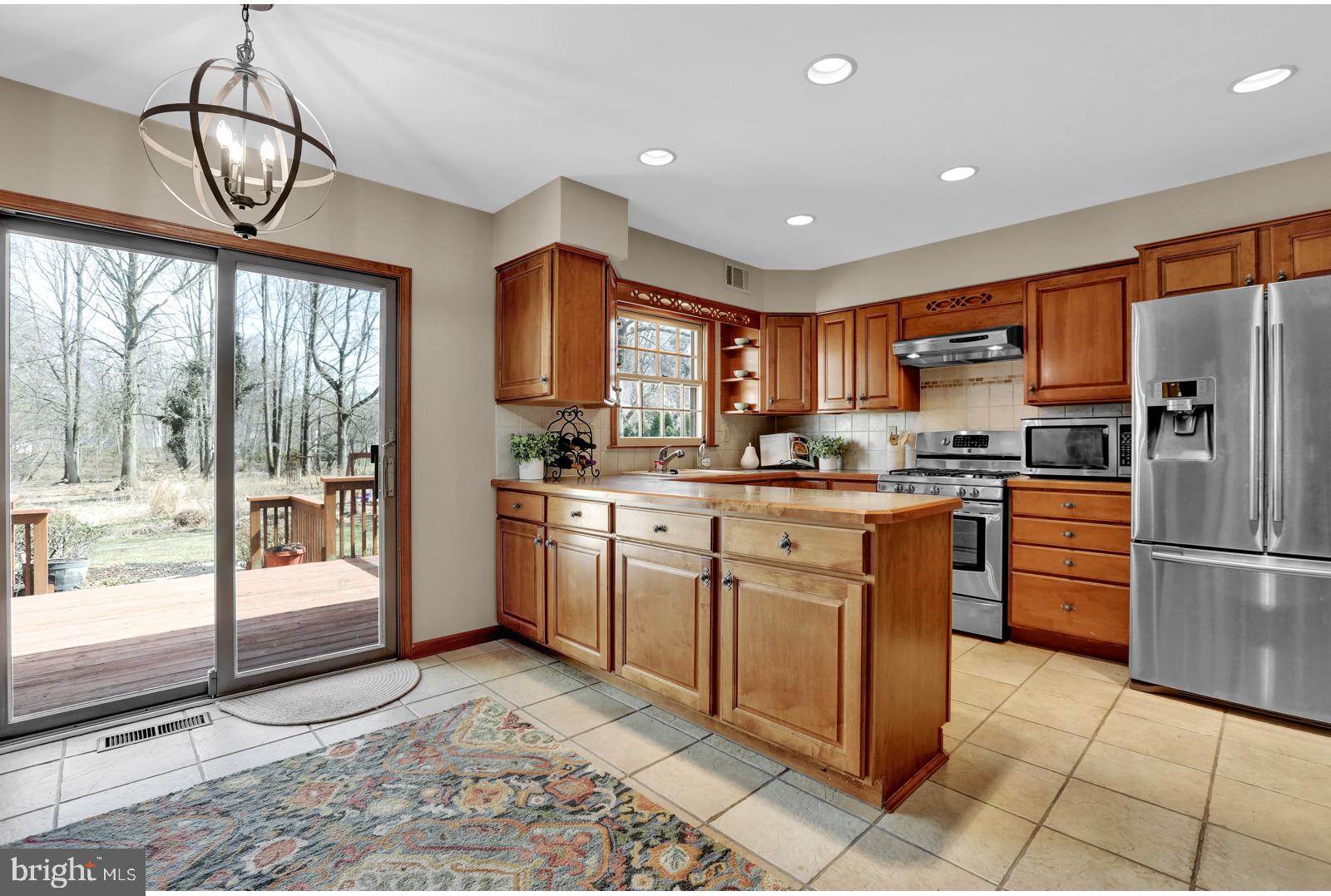 QUEENS GRANT - Residential