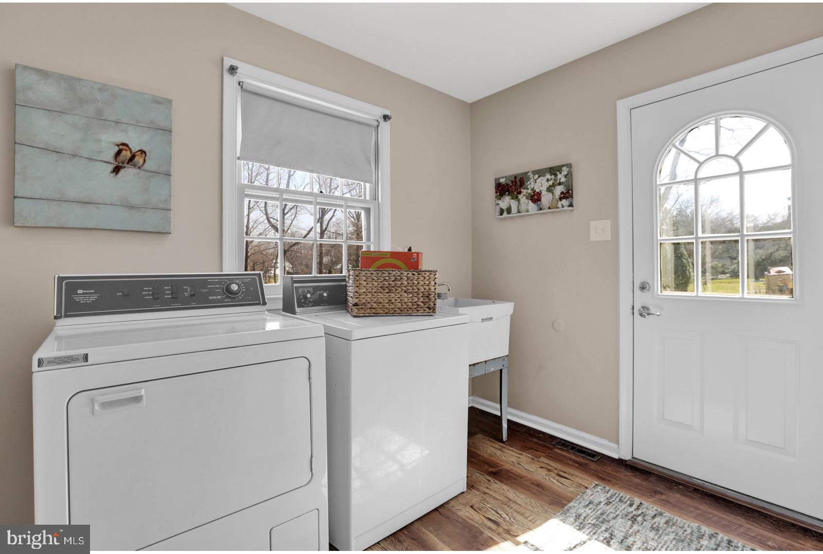 QUEENS GRANT - Residential