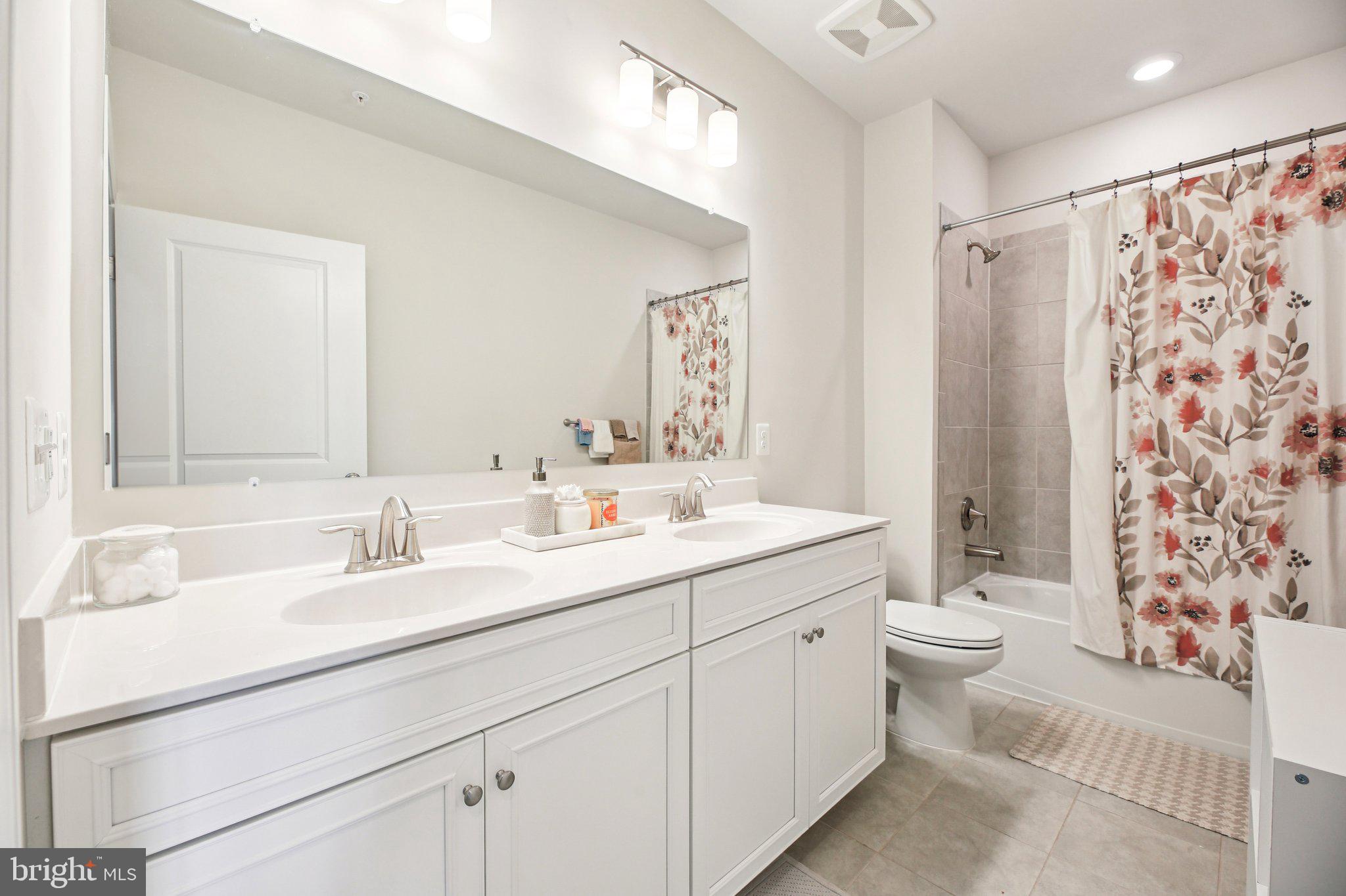 WESTVIEW SOUTH - Residential