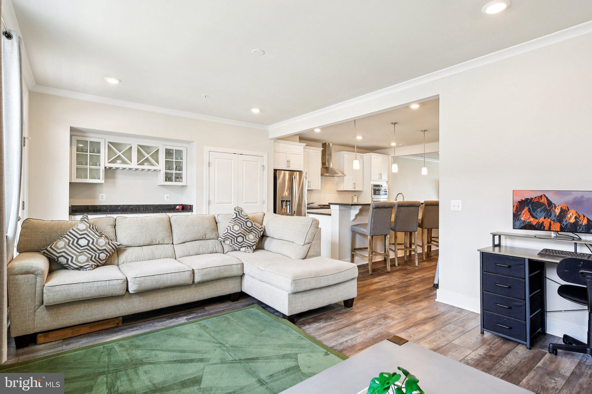 WESTVIEW SOUTH - Residential