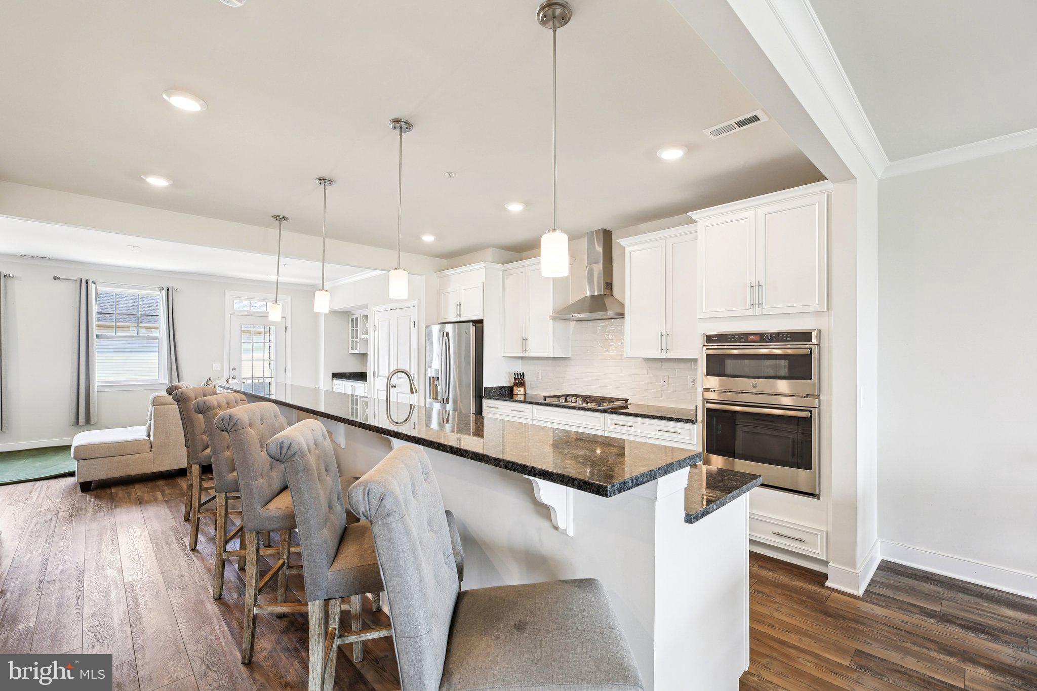 WESTVIEW SOUTH - Residential