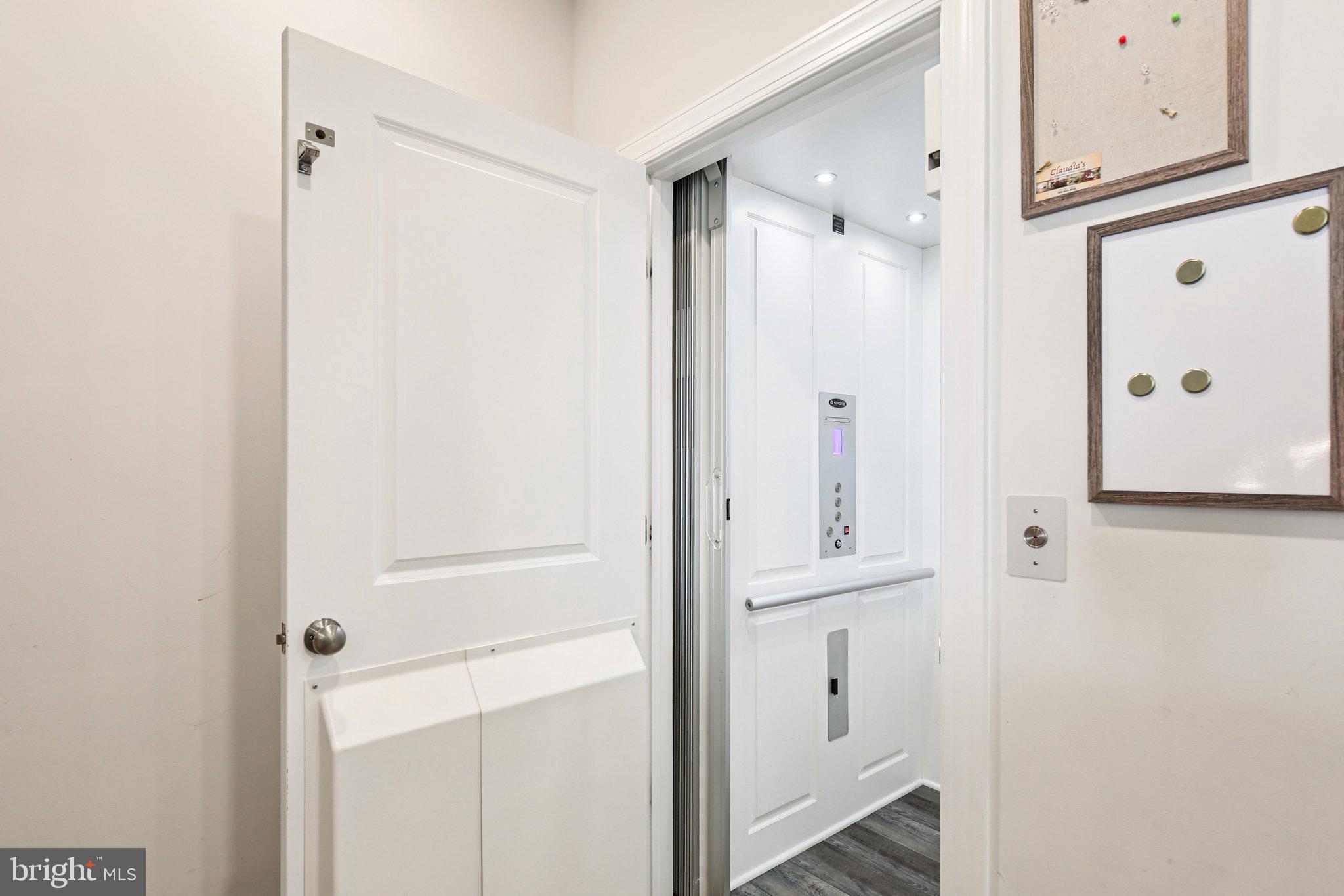 WESTVIEW SOUTH - Residential