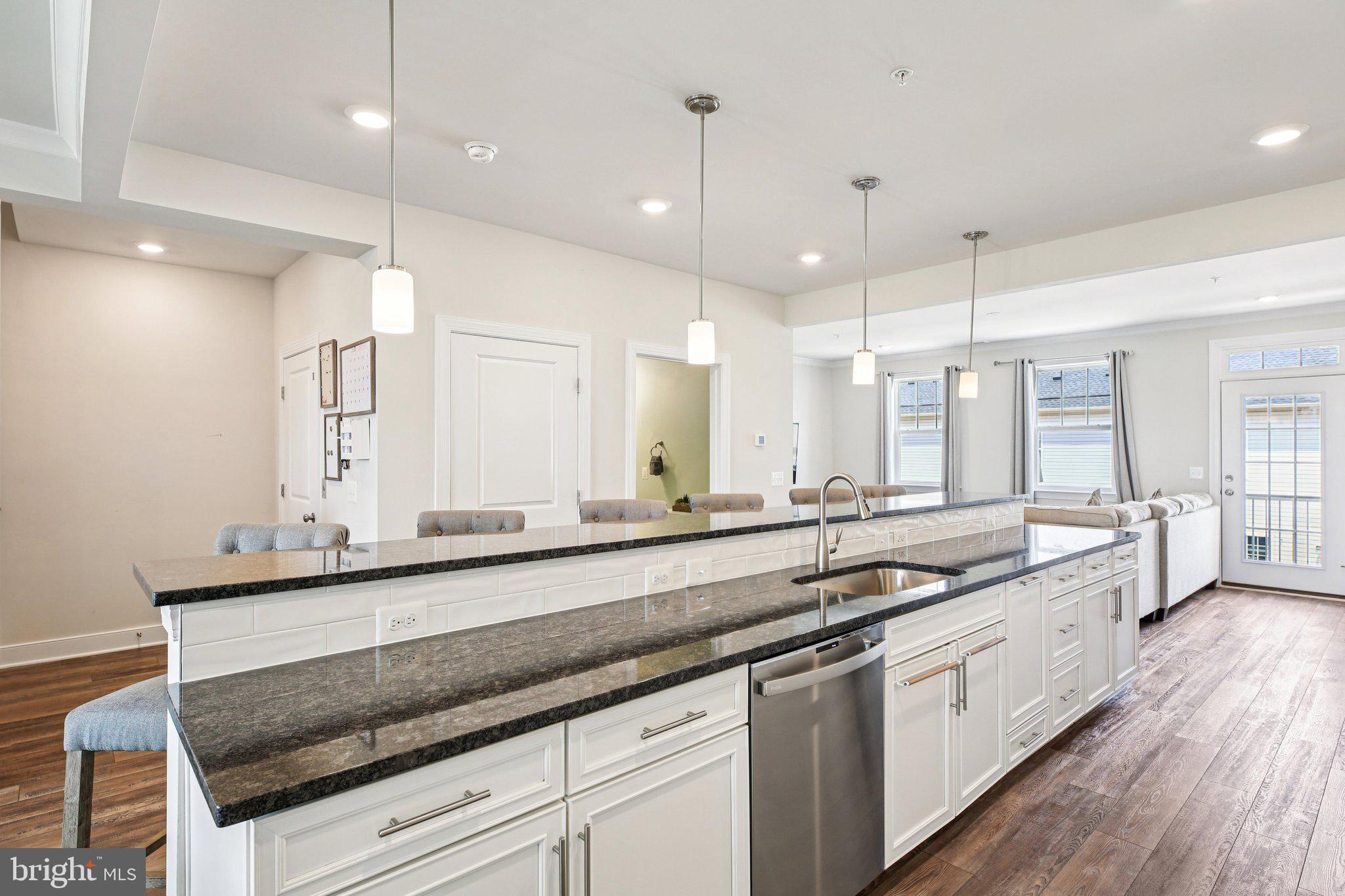 WESTVIEW SOUTH - Residential