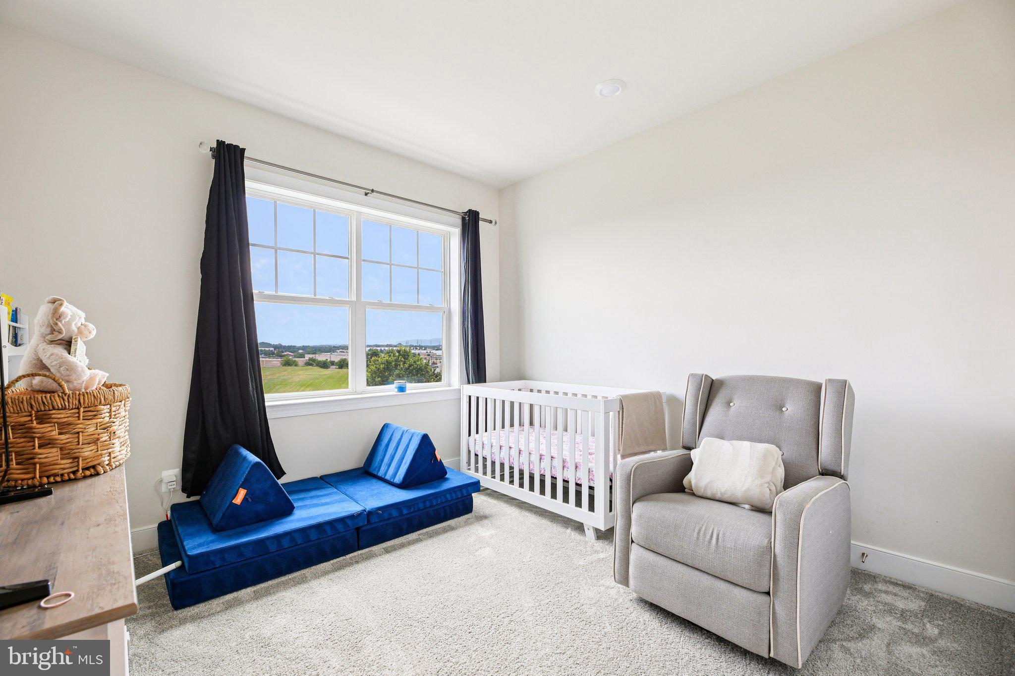 WESTVIEW SOUTH - Residential