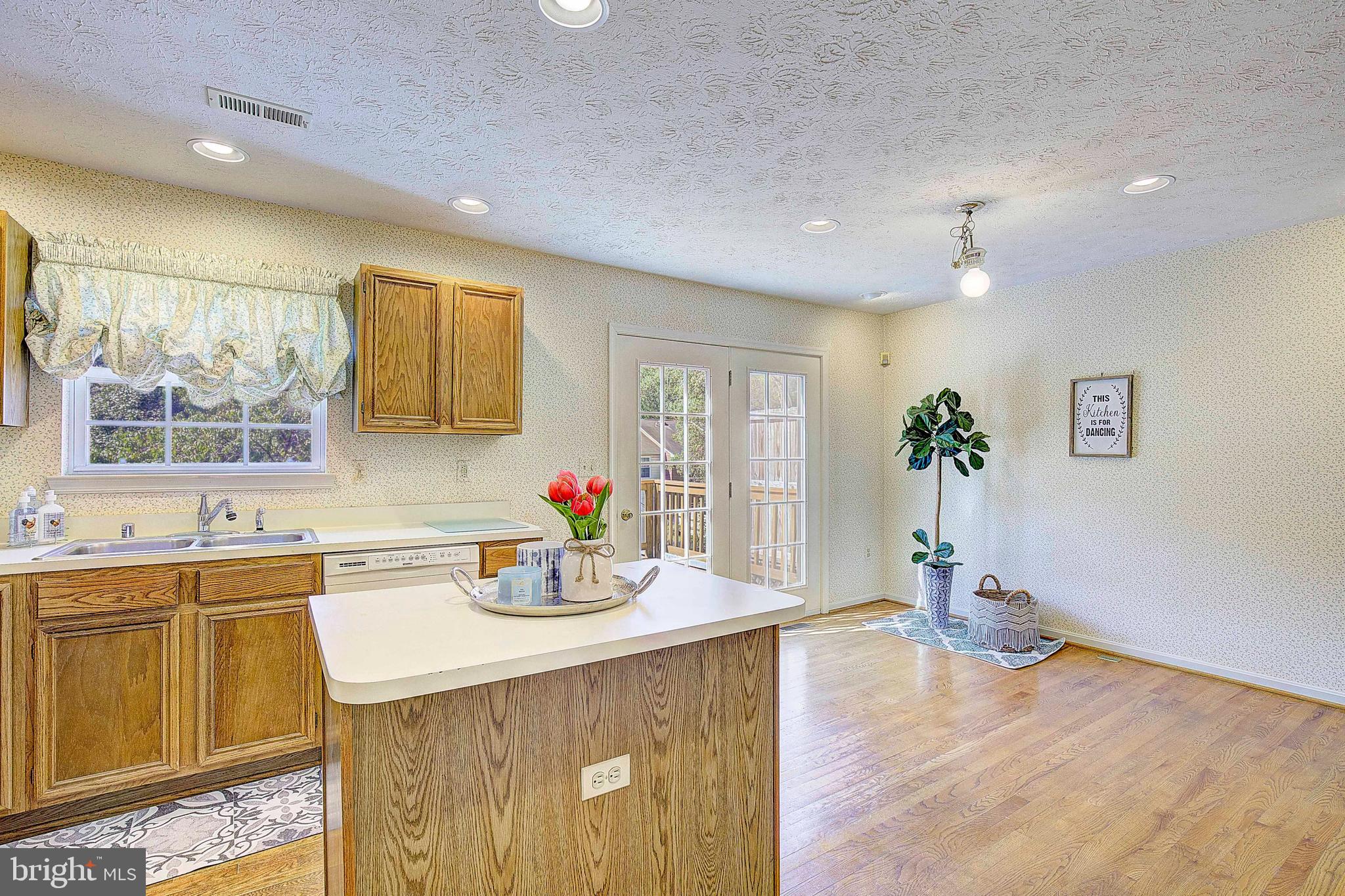 CAPETOWNE - Residential